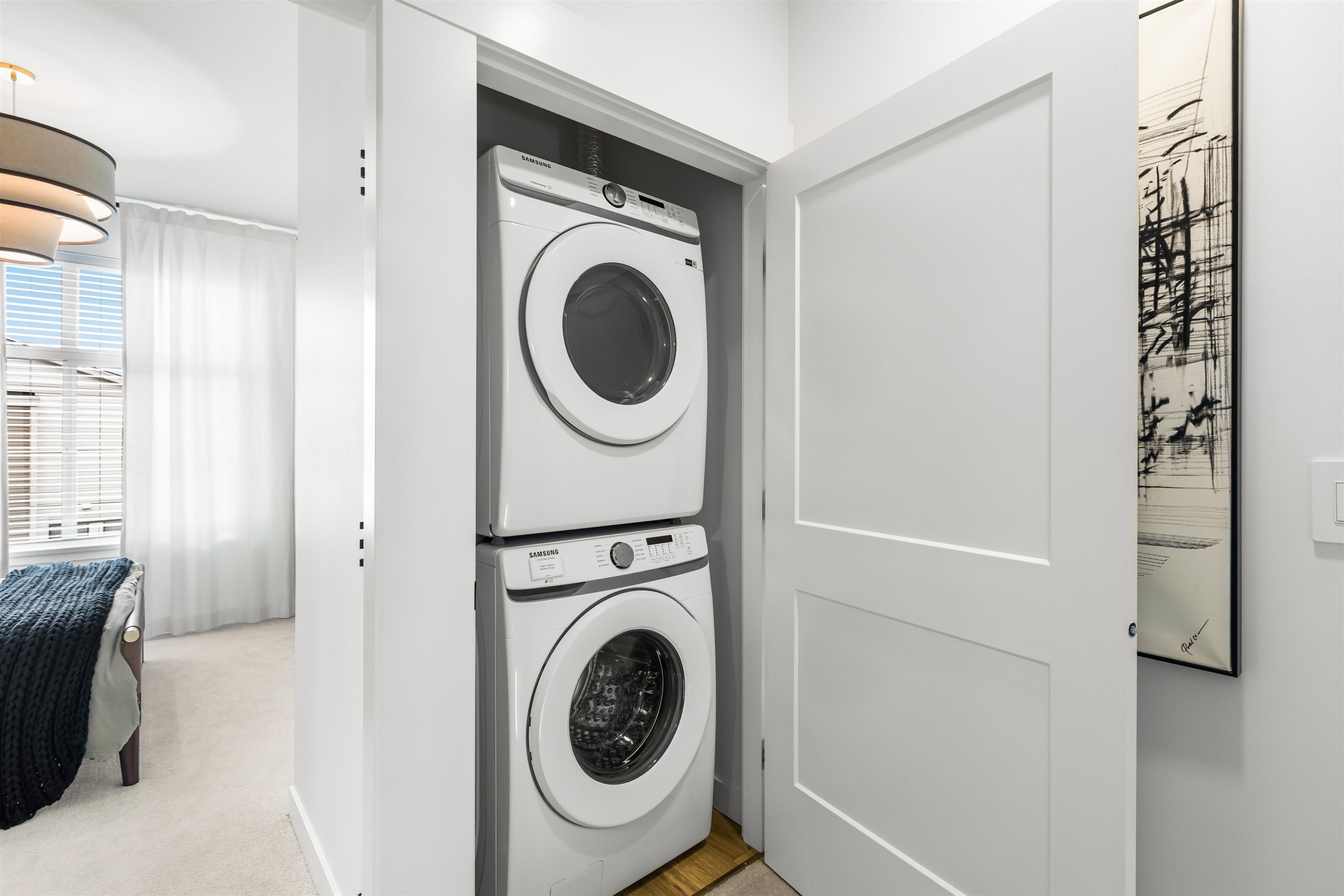 









2886


Montrose

Avenue, 8,
Abbotsford,




BC
V2S 0N7

