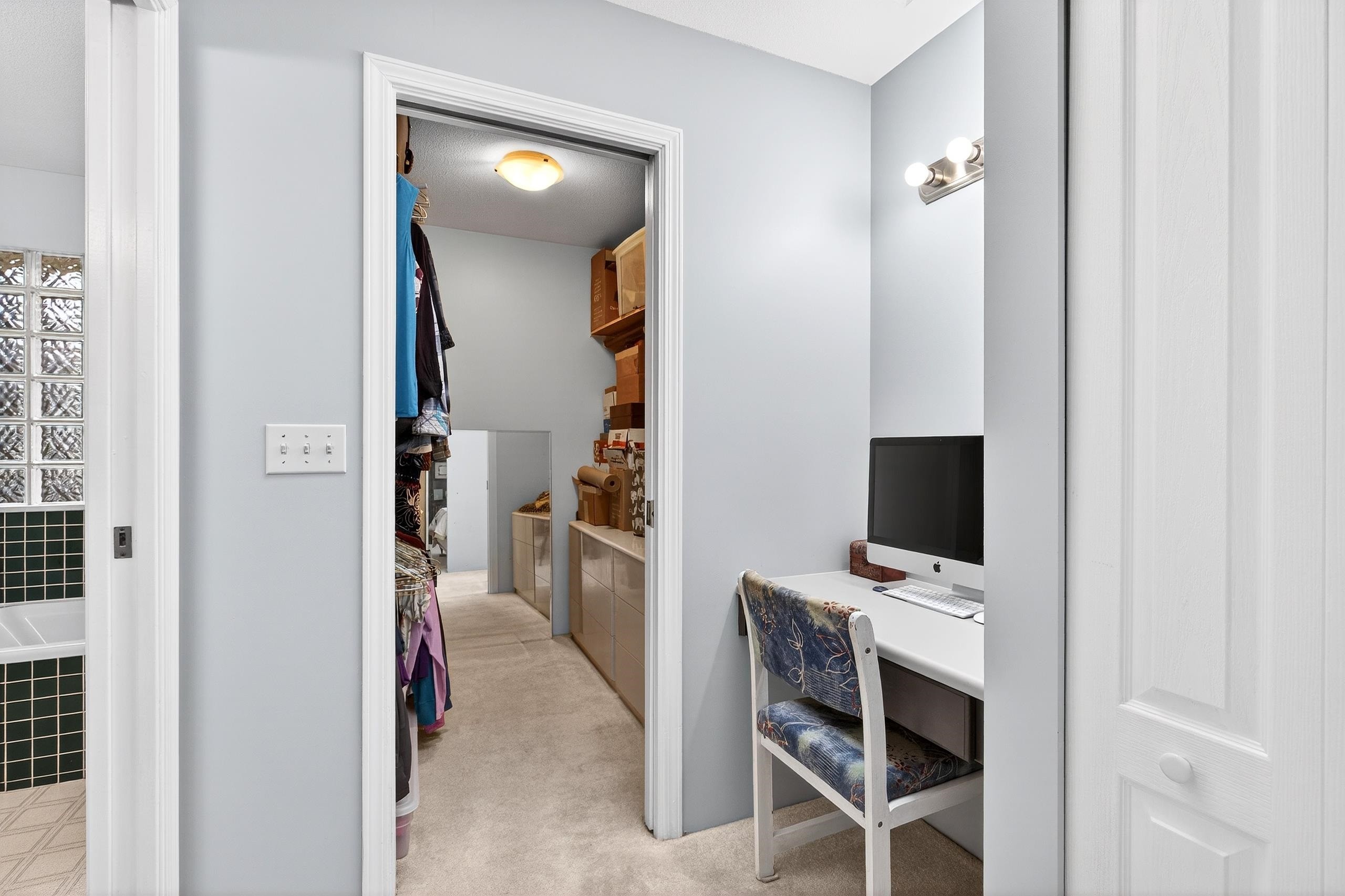 









885


165

Street,
Surrey,




BC
V4A 9C1

