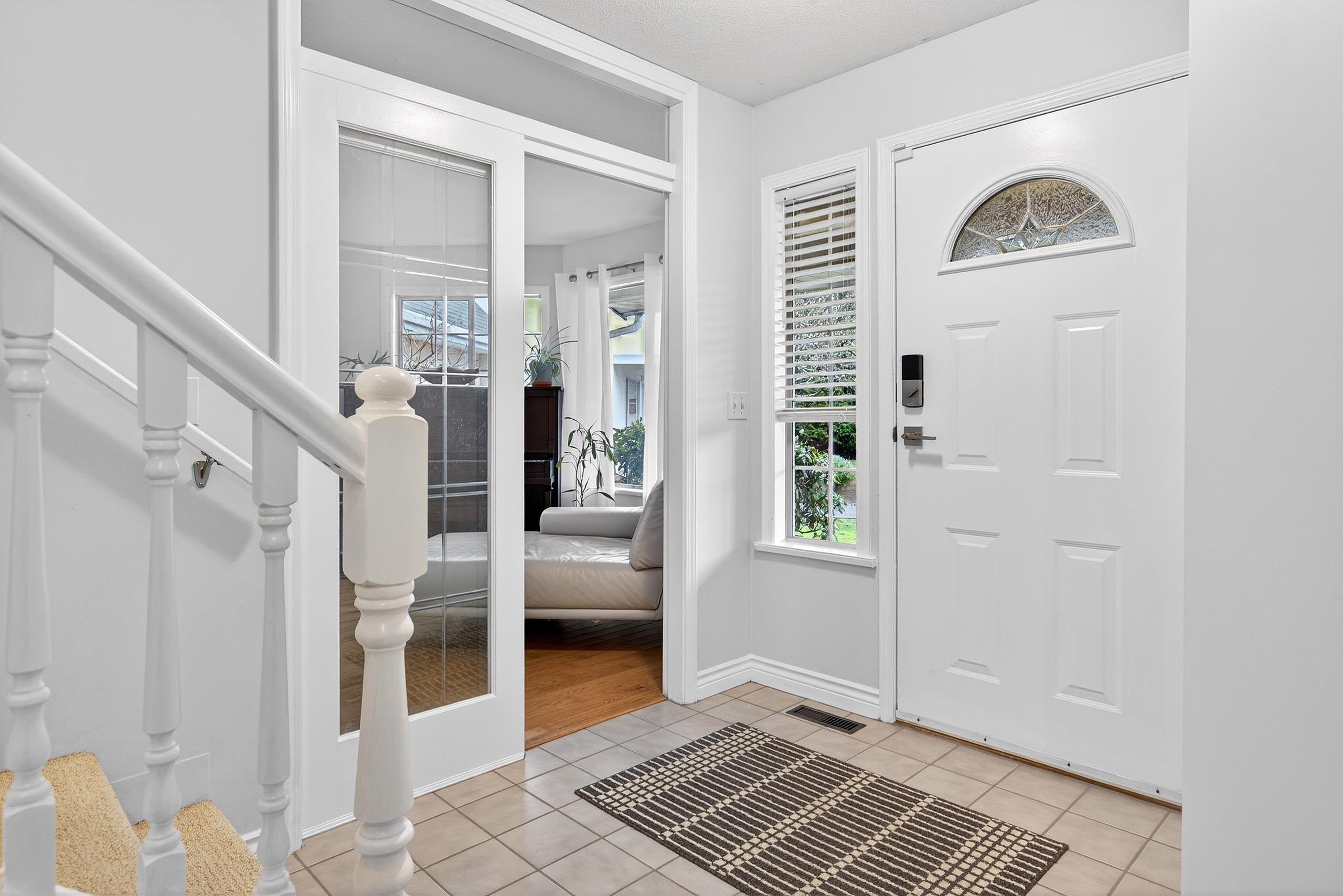 









885


165

Street,
Surrey,




BC
V4A 9C1

