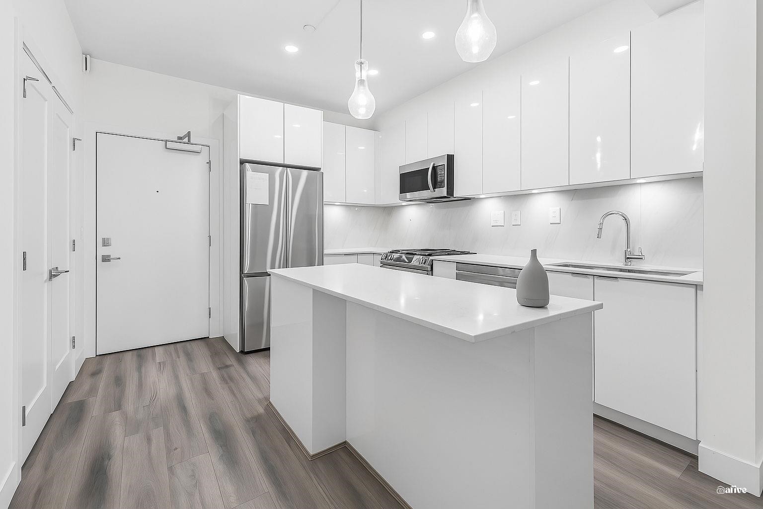 









8447


202

Street, A306,
Langley,




BC
V2Y 2B7


