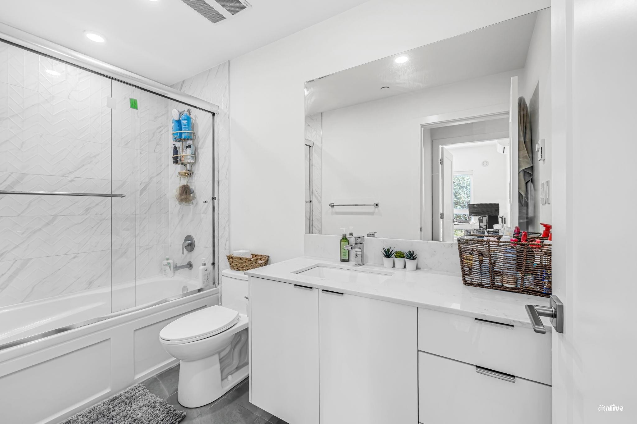 









8447


202

Street, A306,
Langley,




BC
V2Y 2B7

