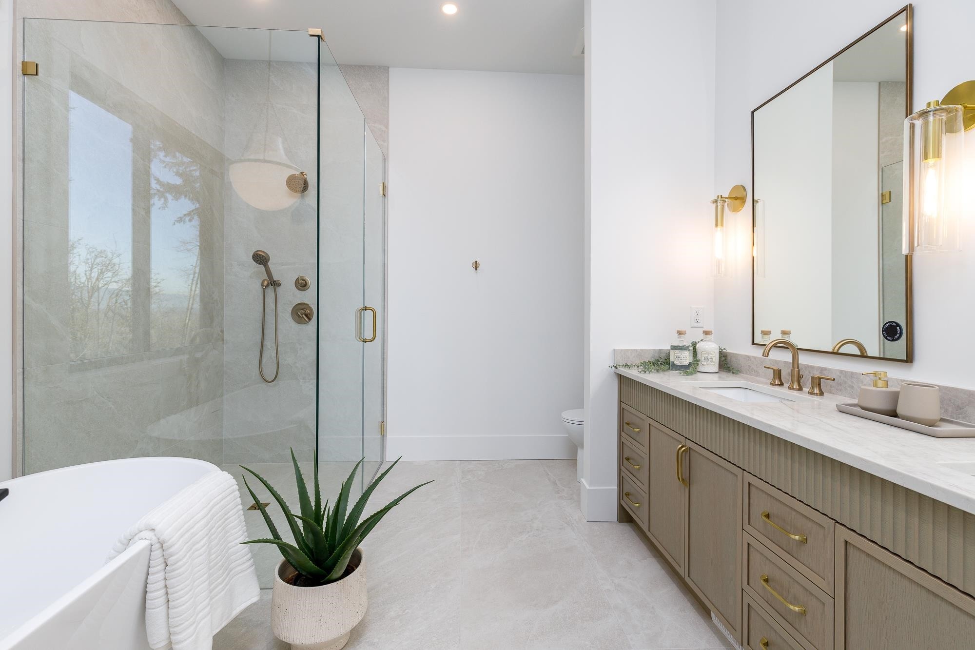 









5319


234

Street,
Langley,




BC
V2Z 2P6

