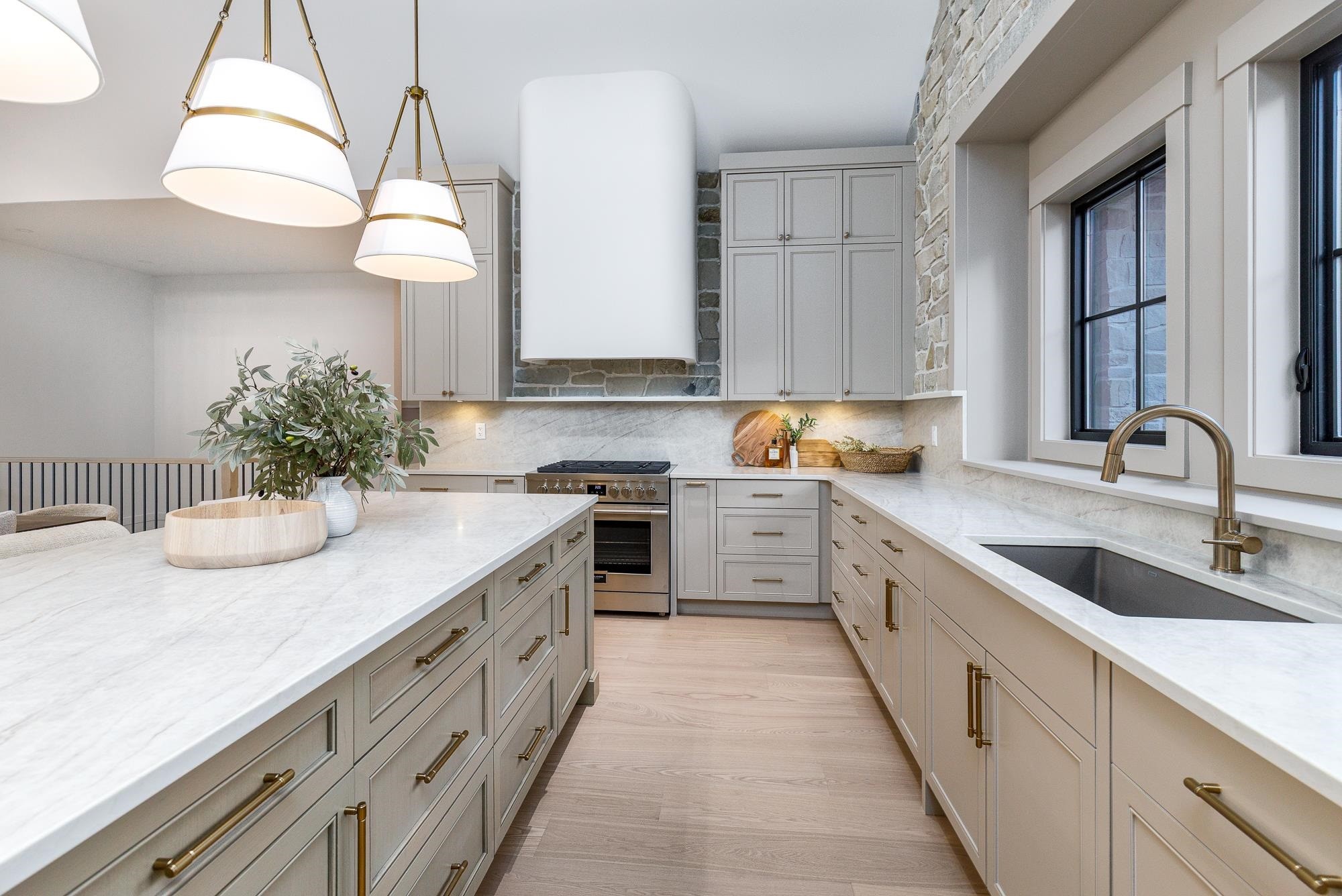 









5319


234

Street,
Langley,




BC
V2Z 2P6

