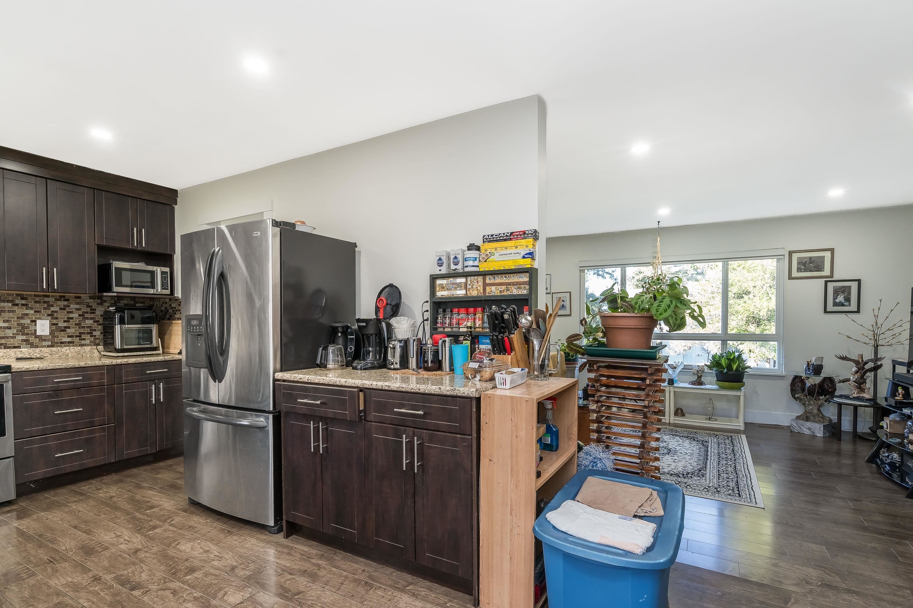 









7902


Heron

Street,
Mission,




BC
V2V 6A1

