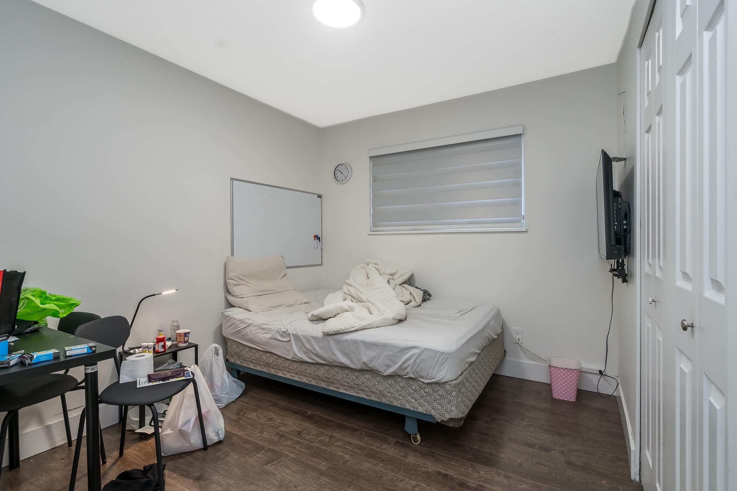 









7902


Heron

Street,
Mission,




BC
V2V 6A1

