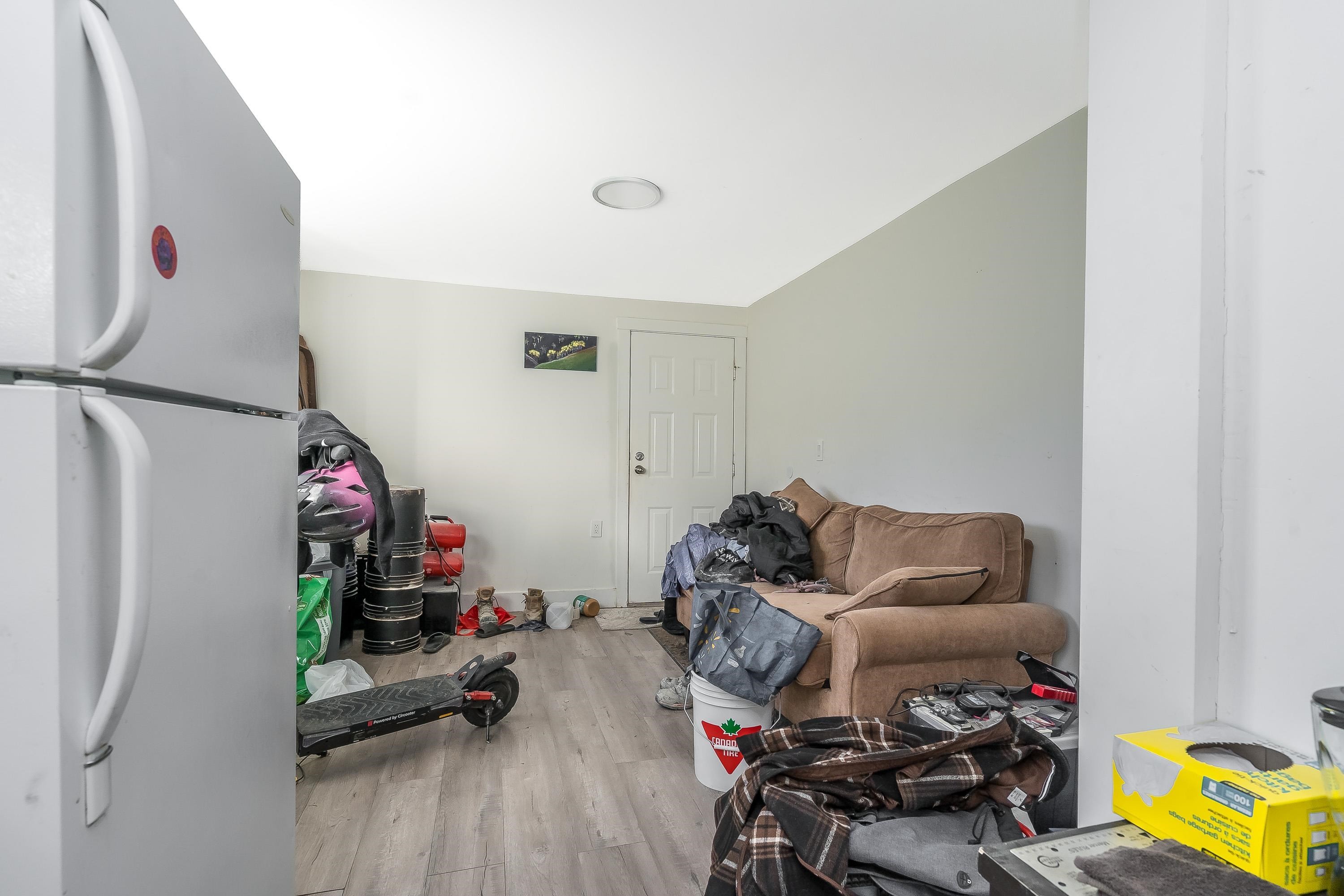 









7902


Heron

Street,
Mission,




BC
V2V 6A1

