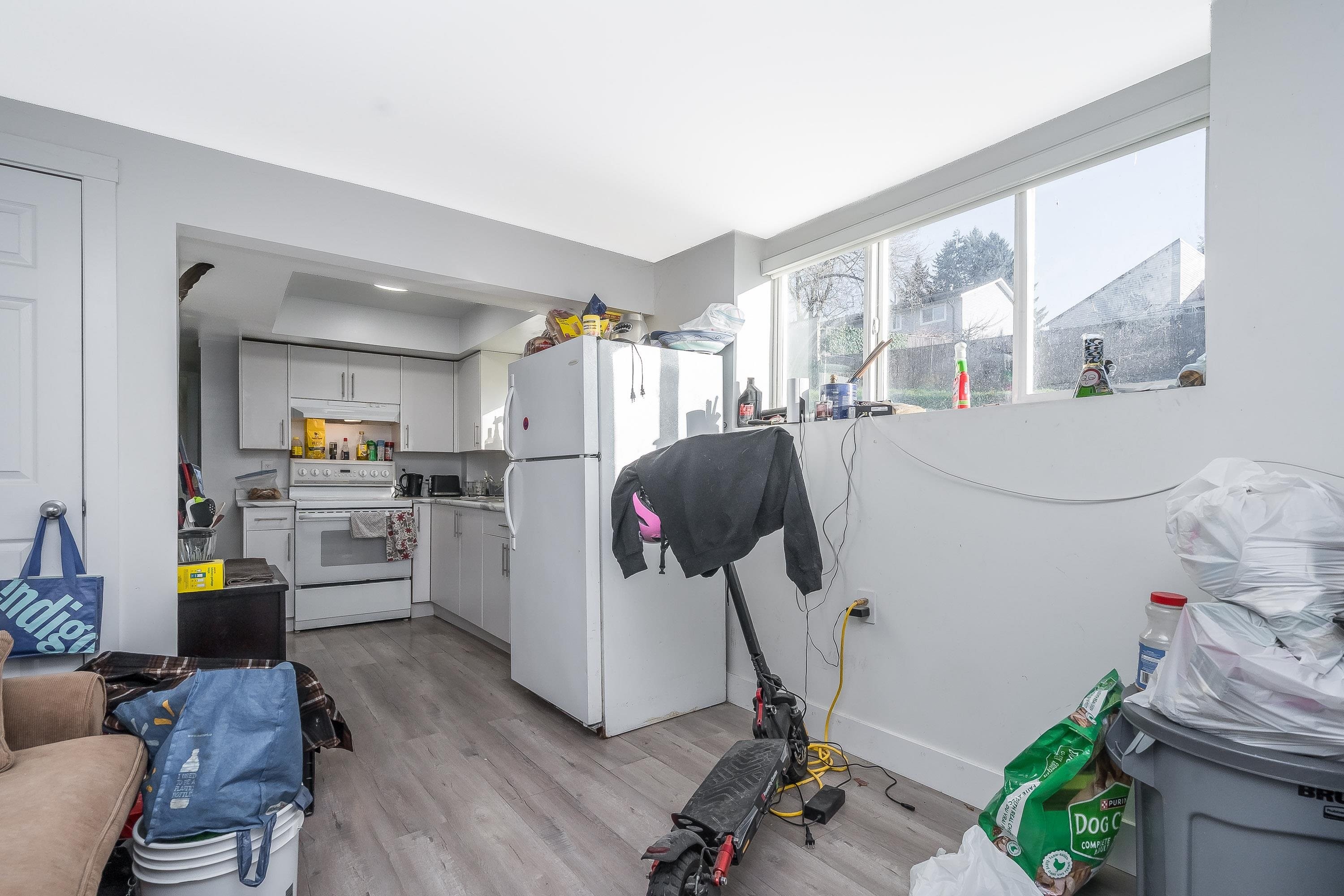 









7902


Heron

Street,
Mission,




BC
V2V 6A1

