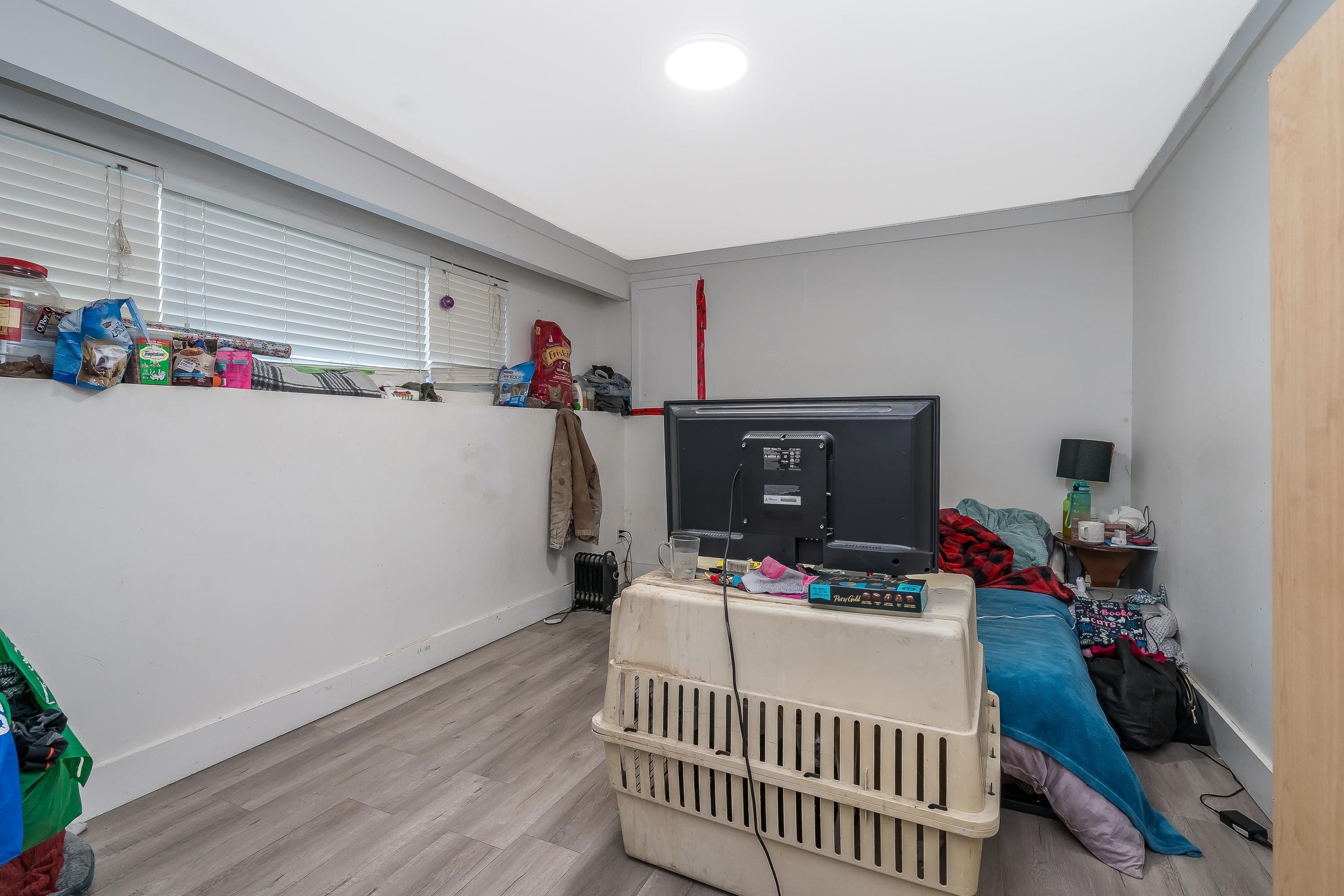 









7902


Heron

Street,
Mission,




BC
V2V 6A1

