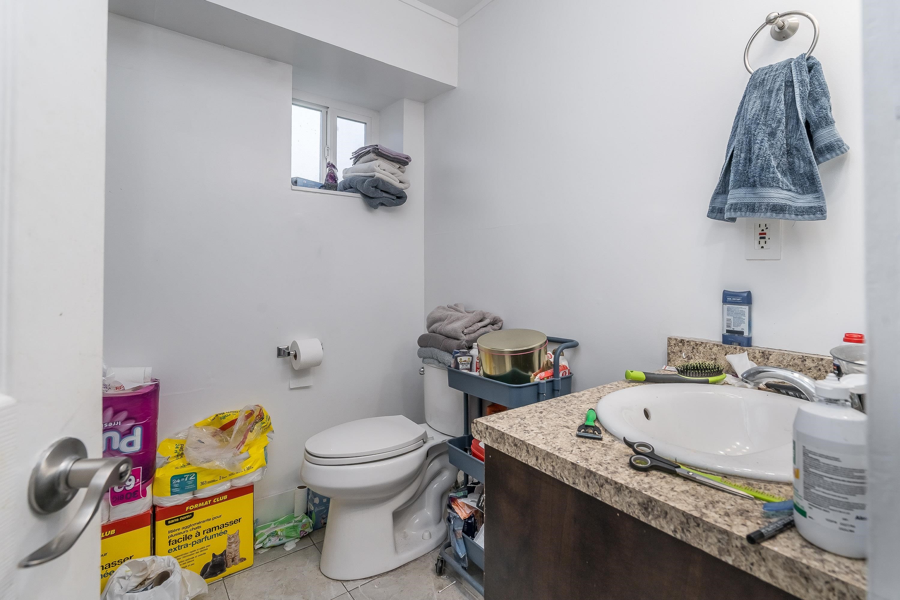 









7902


Heron

Street,
Mission,




BC
V2V 6A1

