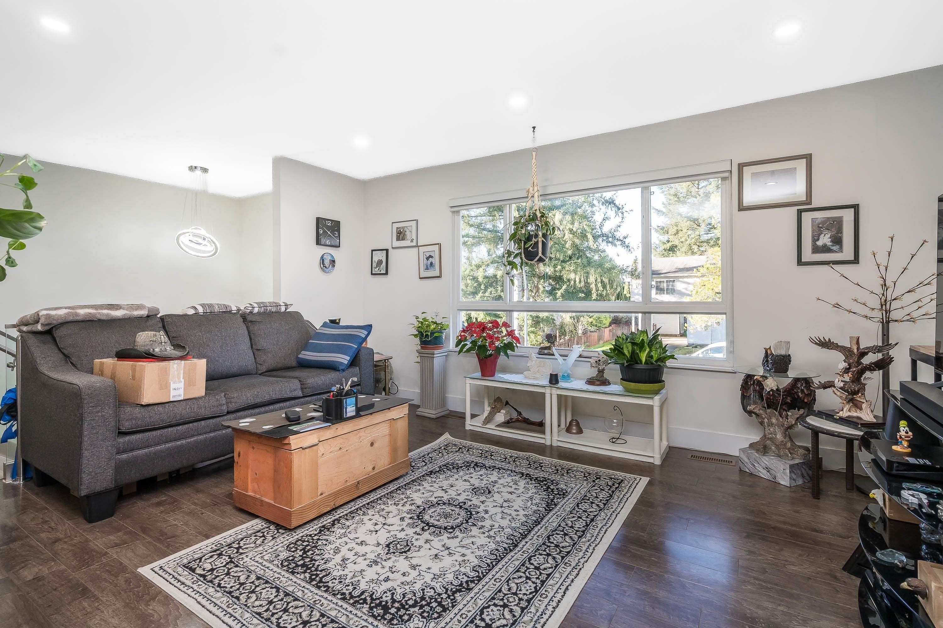 









7902


Heron

Street,
Mission,




BC
V2V 6A1

