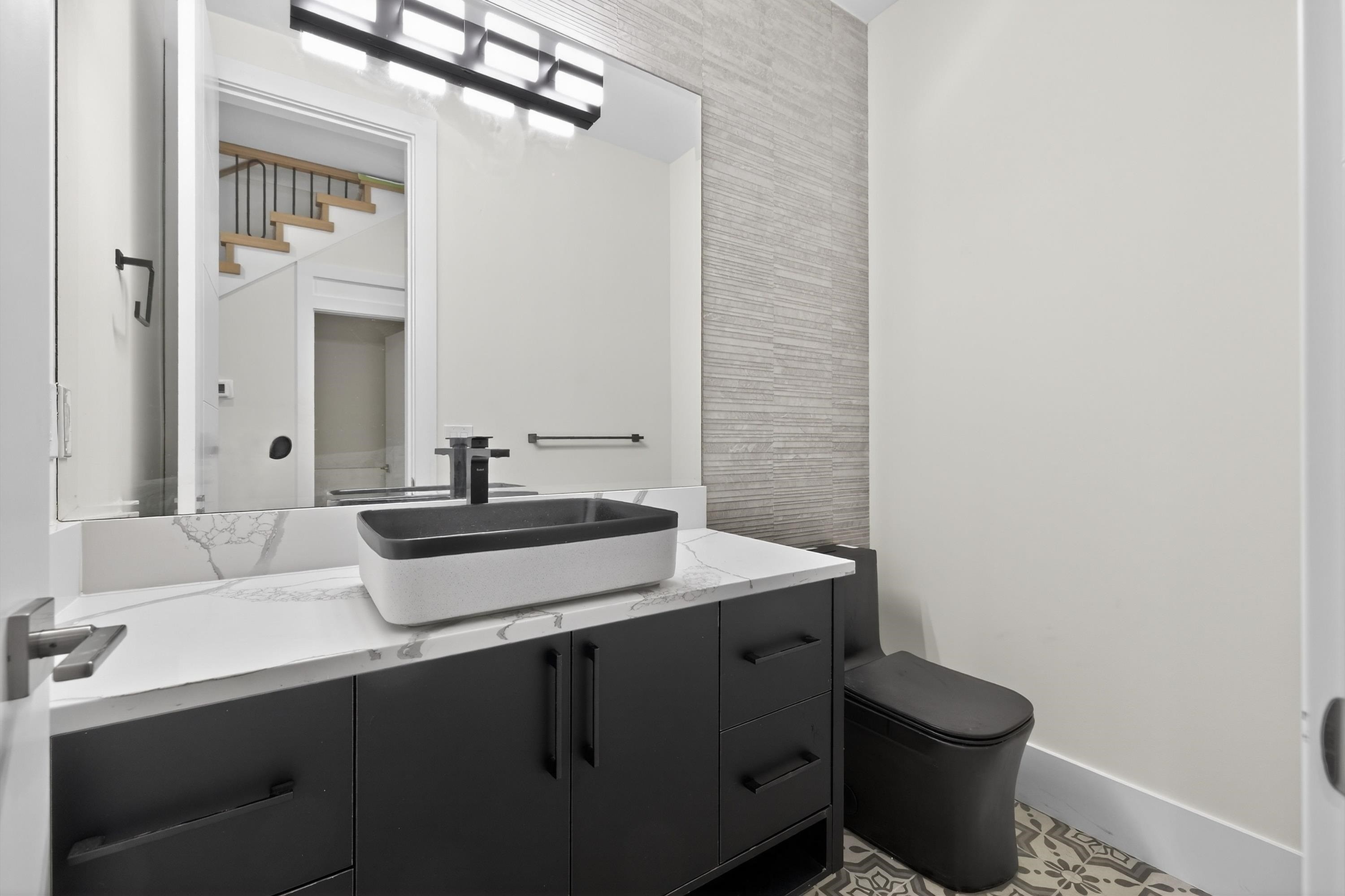 









17126


1

Avenue,
Surrey,




BC
V3Z 9R2

