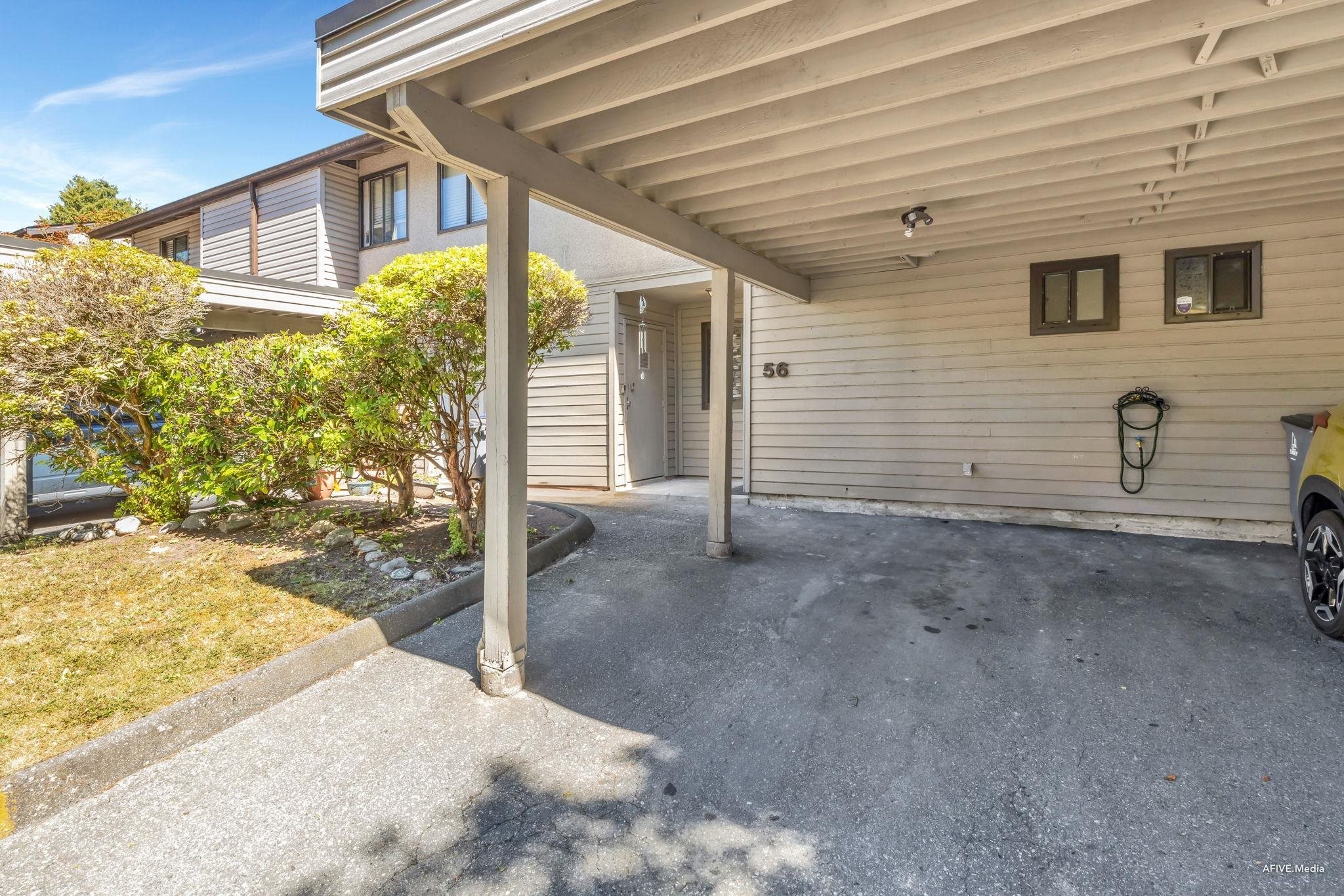 









9955


140

Street, 56,
Surrey,




BC
V3T 4M4

