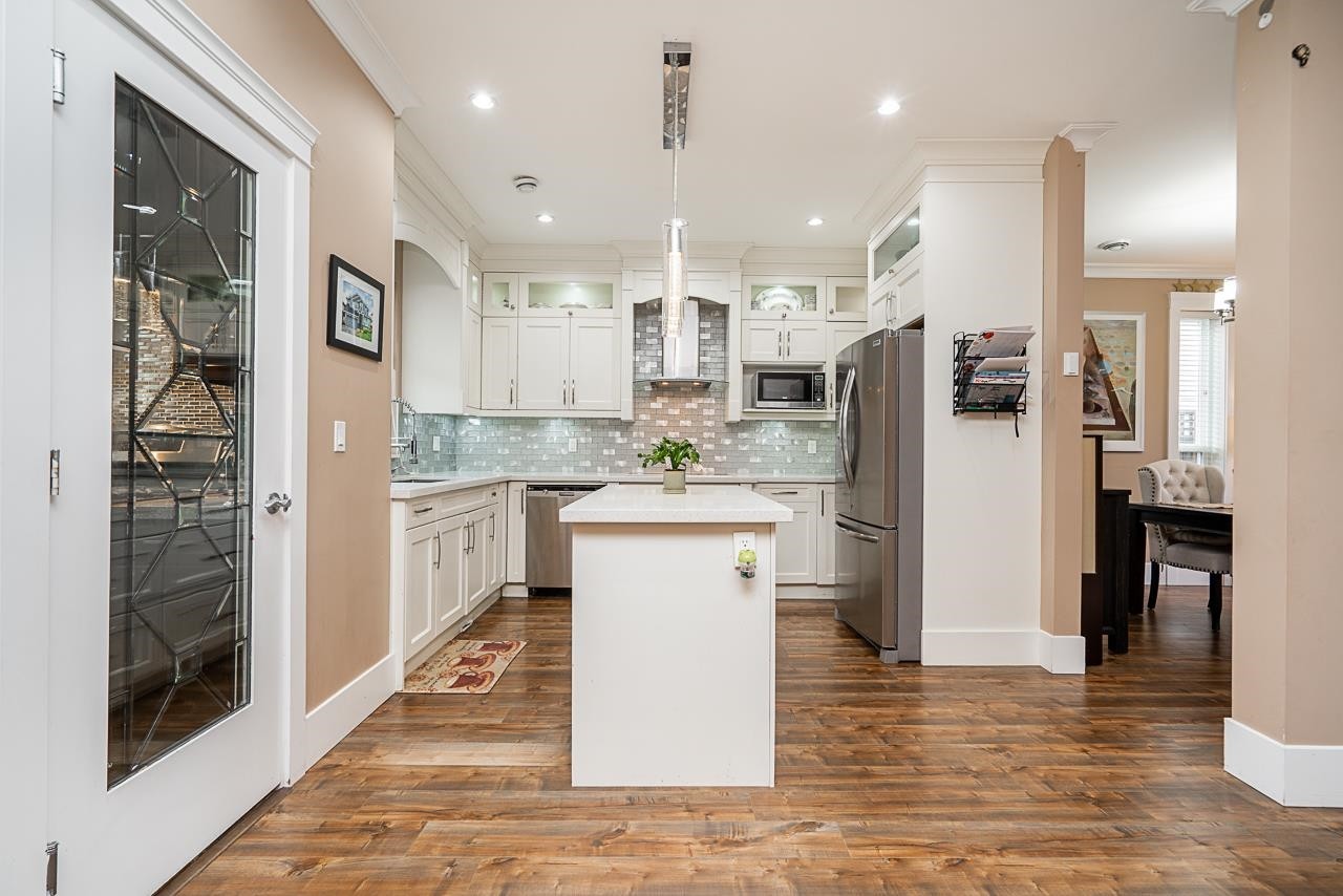 









8862


Stegavik

Court,
Delta,




BC
V4C 0C6

