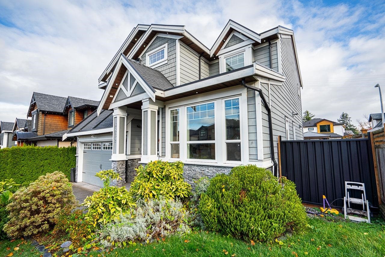 









8862


Stegavik

Court,
Delta,




BC
V4C 0C6

