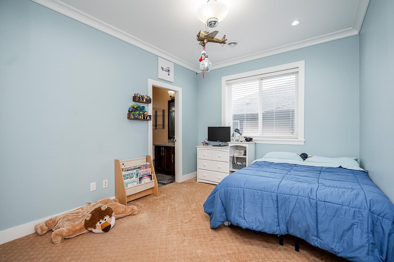 









8862


Stegavik

Court,
Delta,




BC
V4C 0C6

