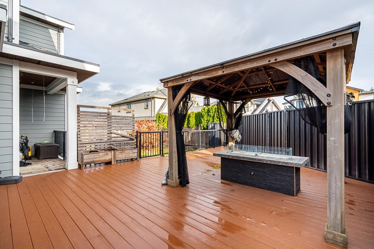 









8862


Stegavik

Court,
Delta,




BC
V4C 0C6

