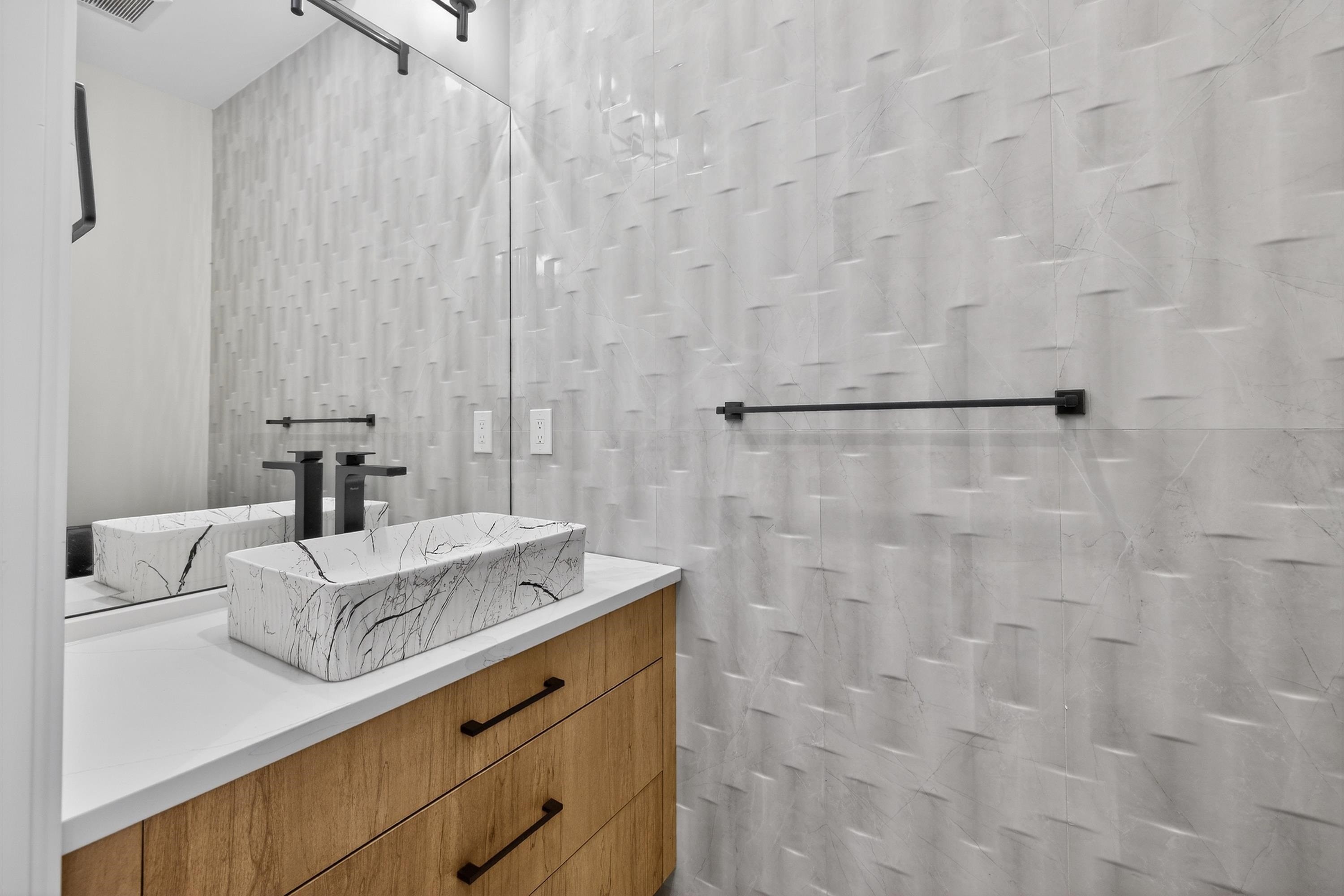 









17116


1

Avenue,
Surrey,




BC
V3Z 9R2

