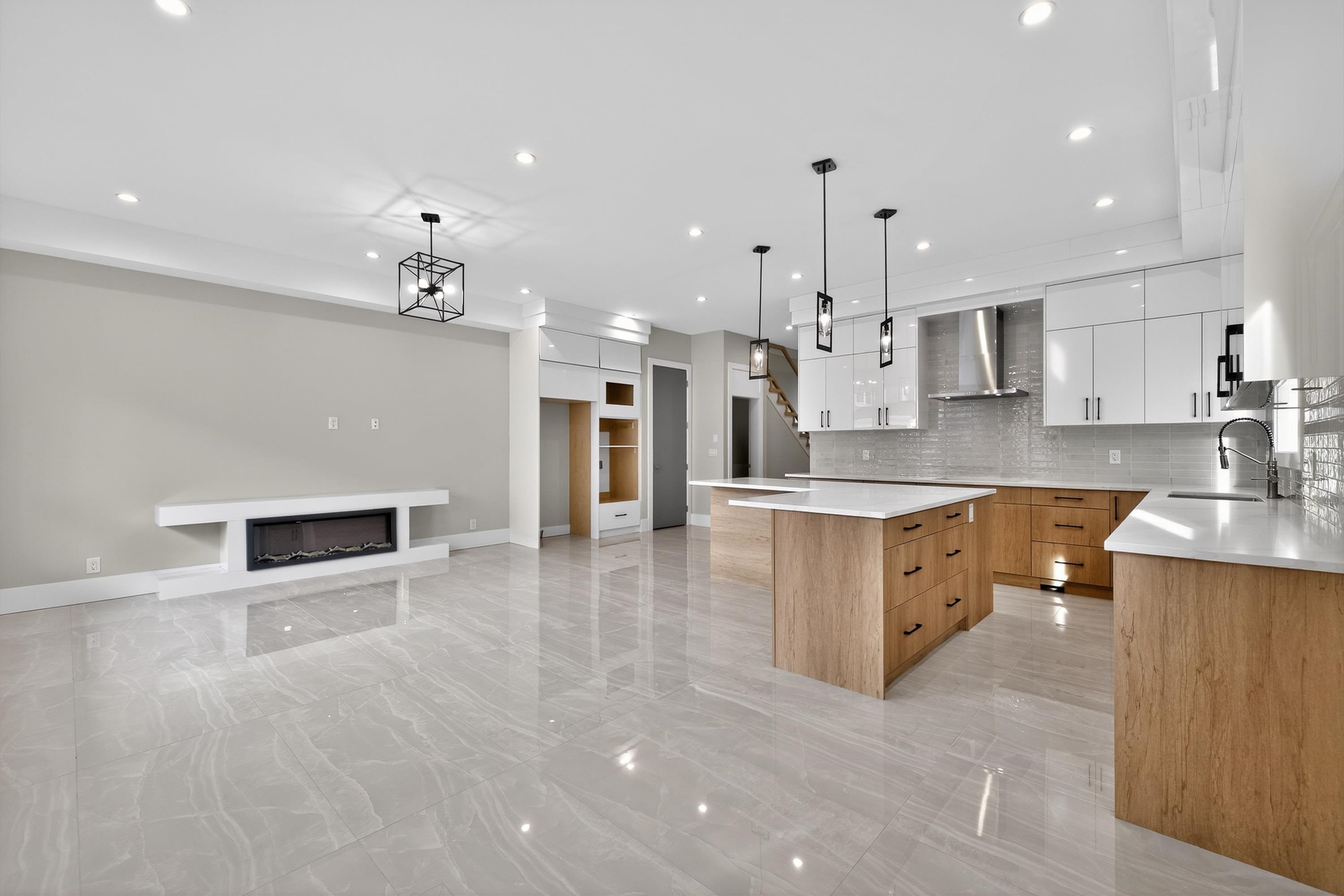 









17116


1

Avenue,
Surrey,




BC
V3Z 9R2

