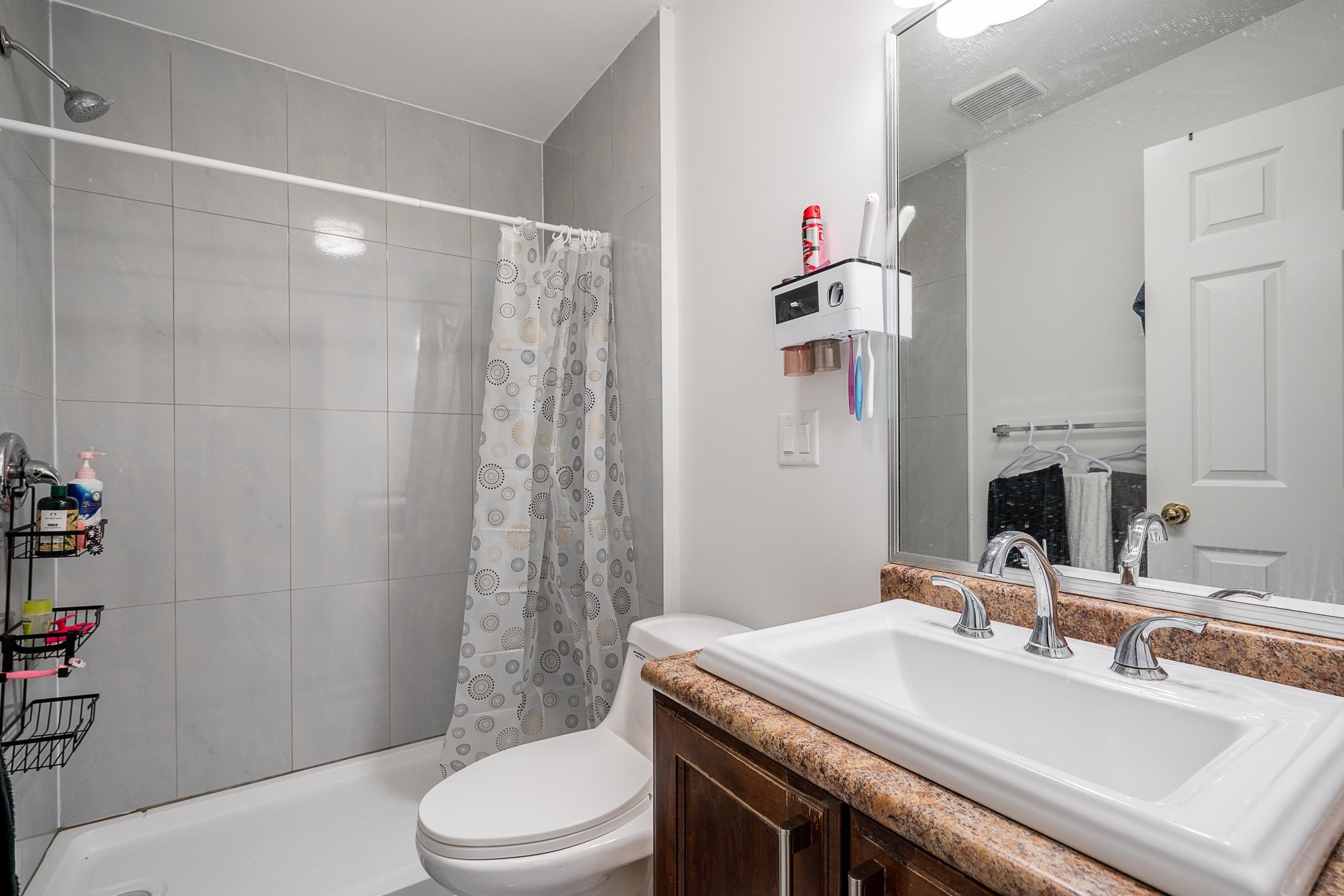 









16089


80

Avenue,
Surrey,




BC
V4N 0X1

