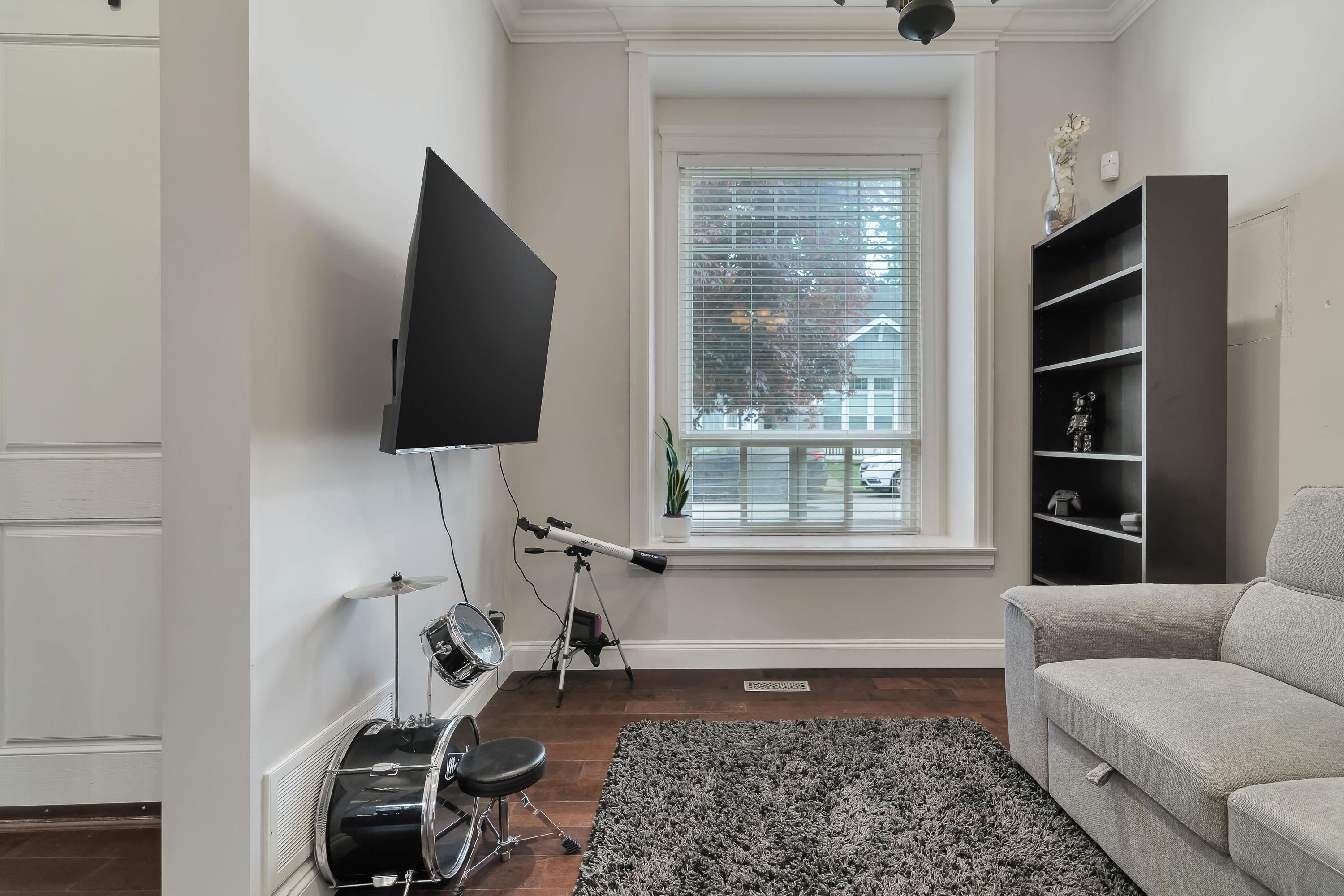 









15083


58a

Avenue,
Surrey,




BC
V3S 5H1

