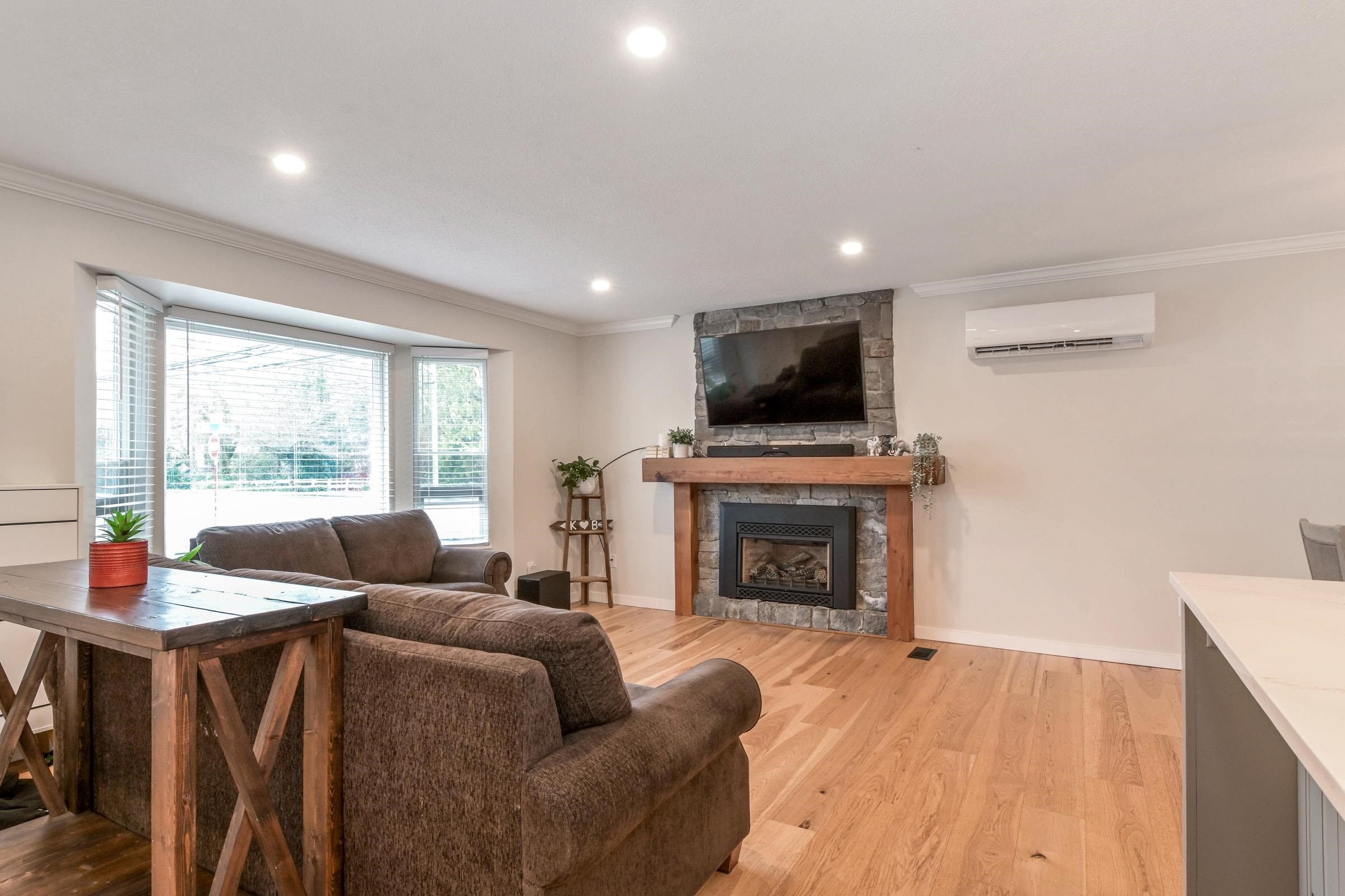 









27192


34

Avenue,
Langley,




BC
V4W 3H4

