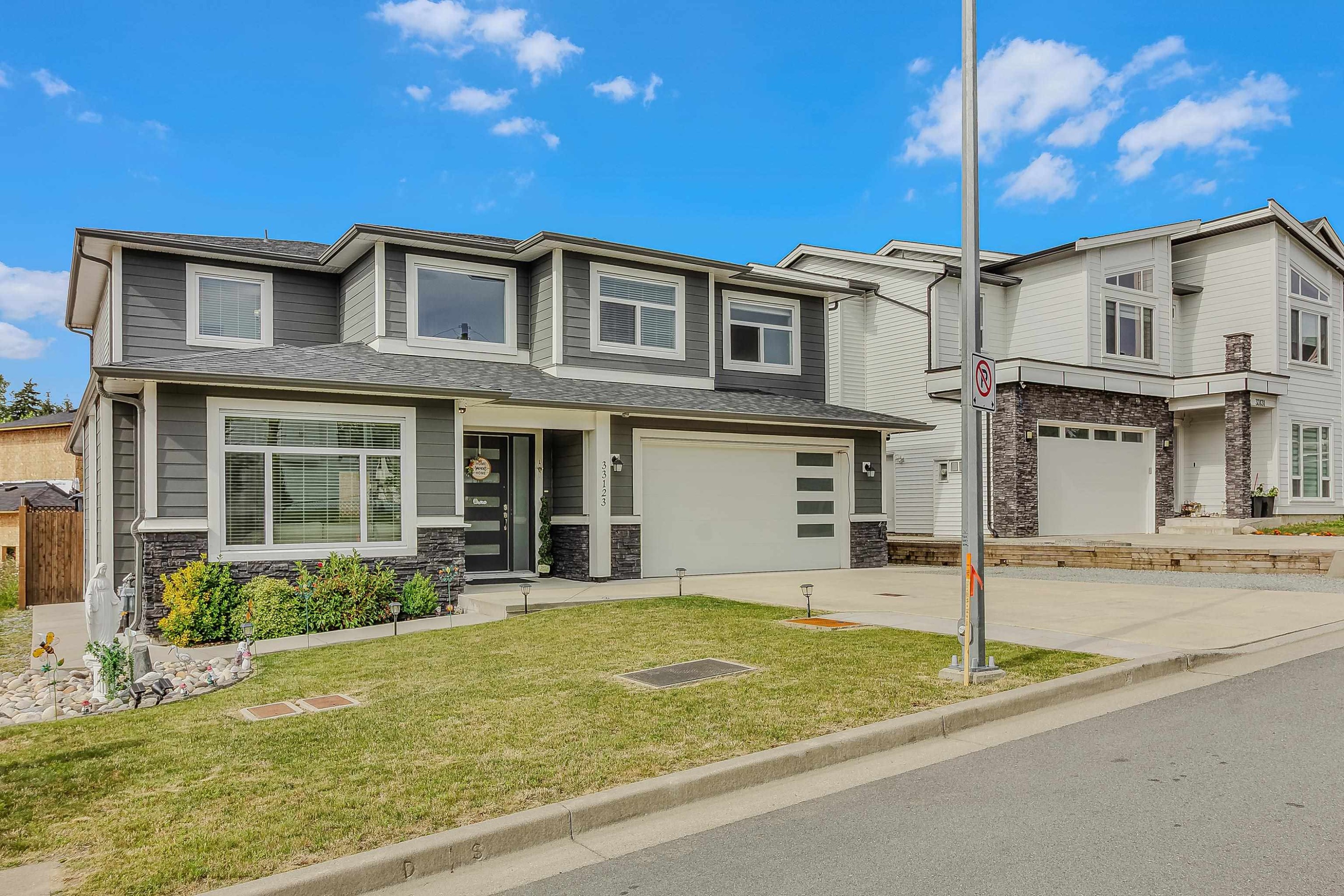 









33123


Benedict

Boulevard,
Mission,




BC
V2V 0H1

