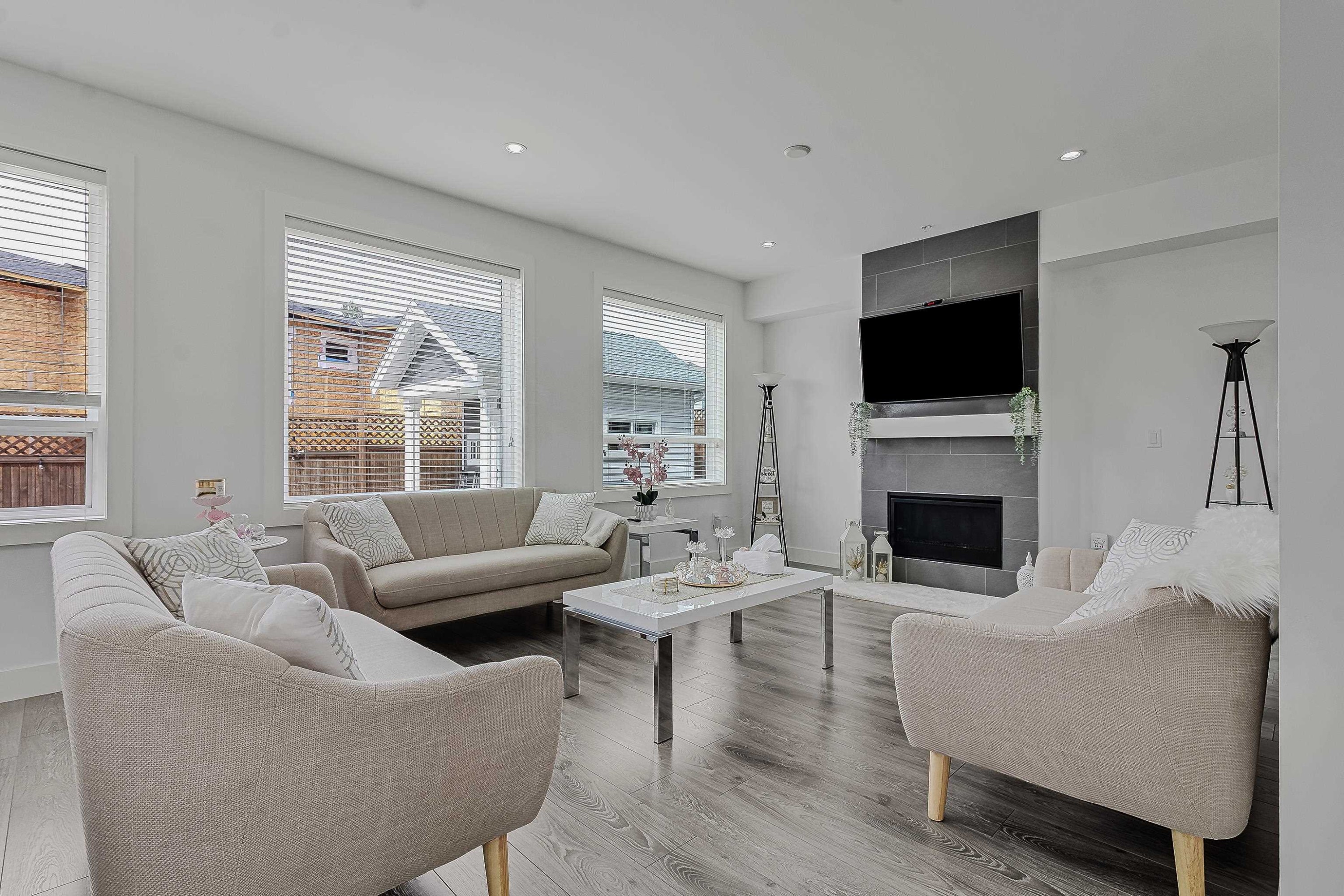 









33123


Benedict

Boulevard,
Mission,




BC
V2V 0H1


