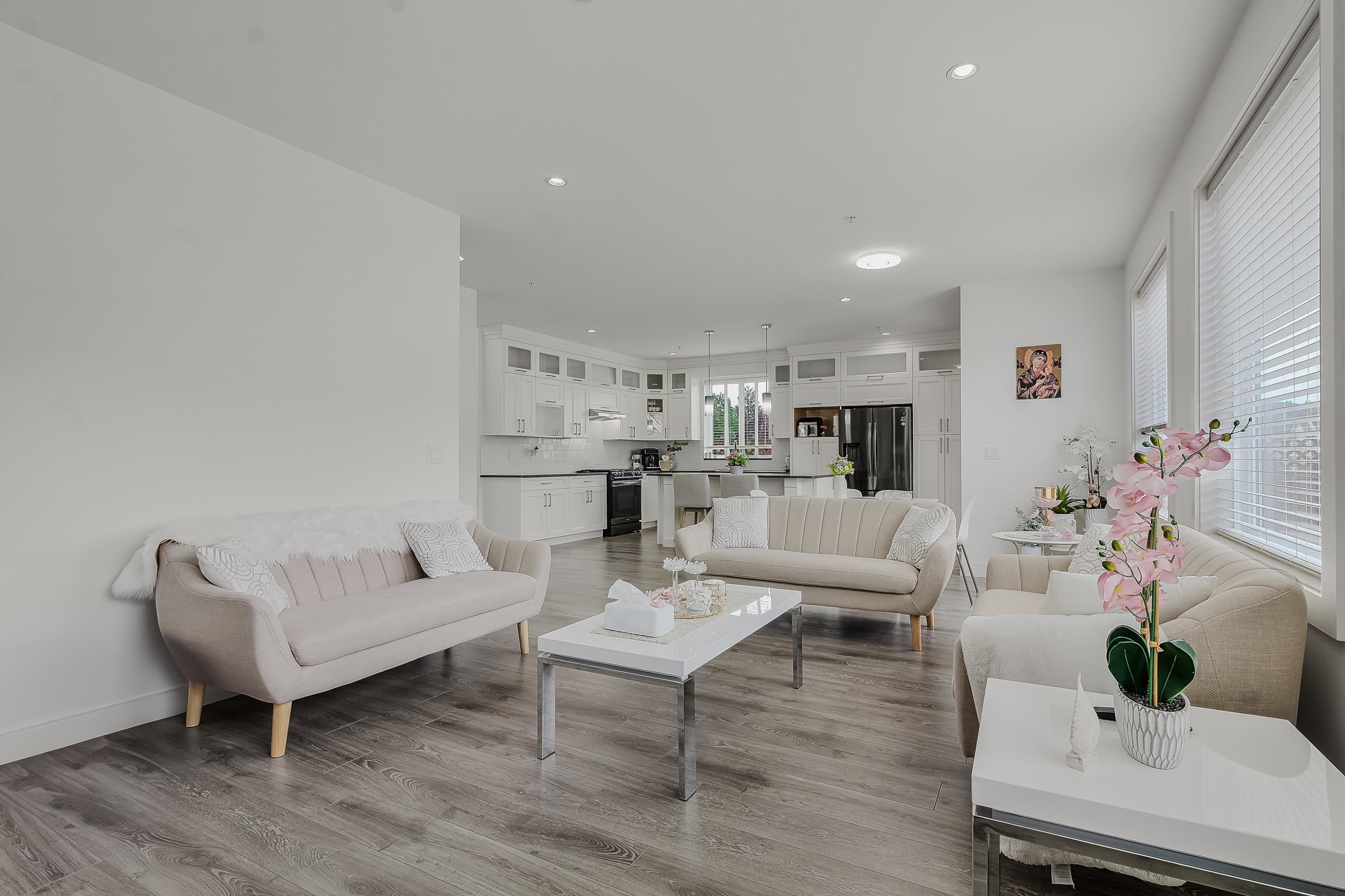 









33123


Benedict

Boulevard,
Mission,




BC
V2V 0H1

