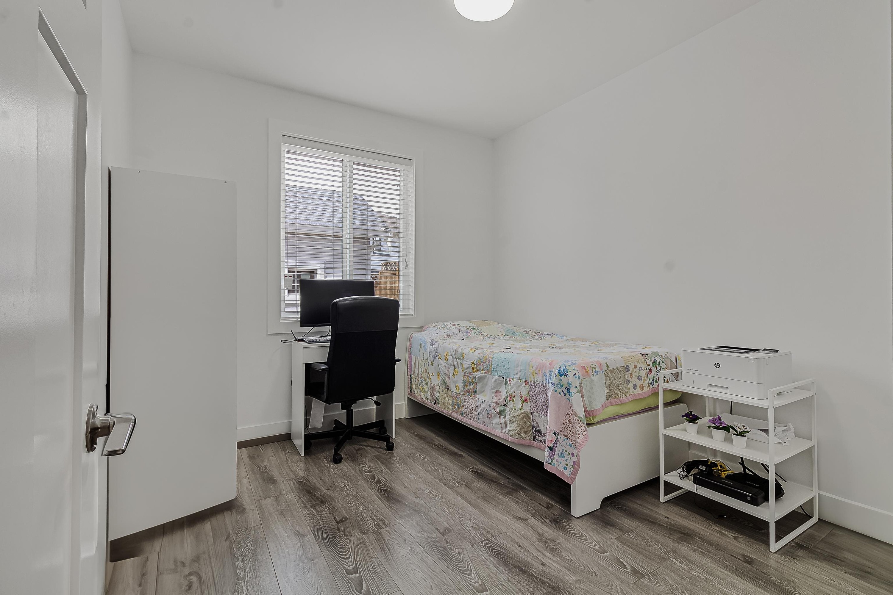 









33123


Benedict

Boulevard,
Mission,




BC
V2V 0H1

