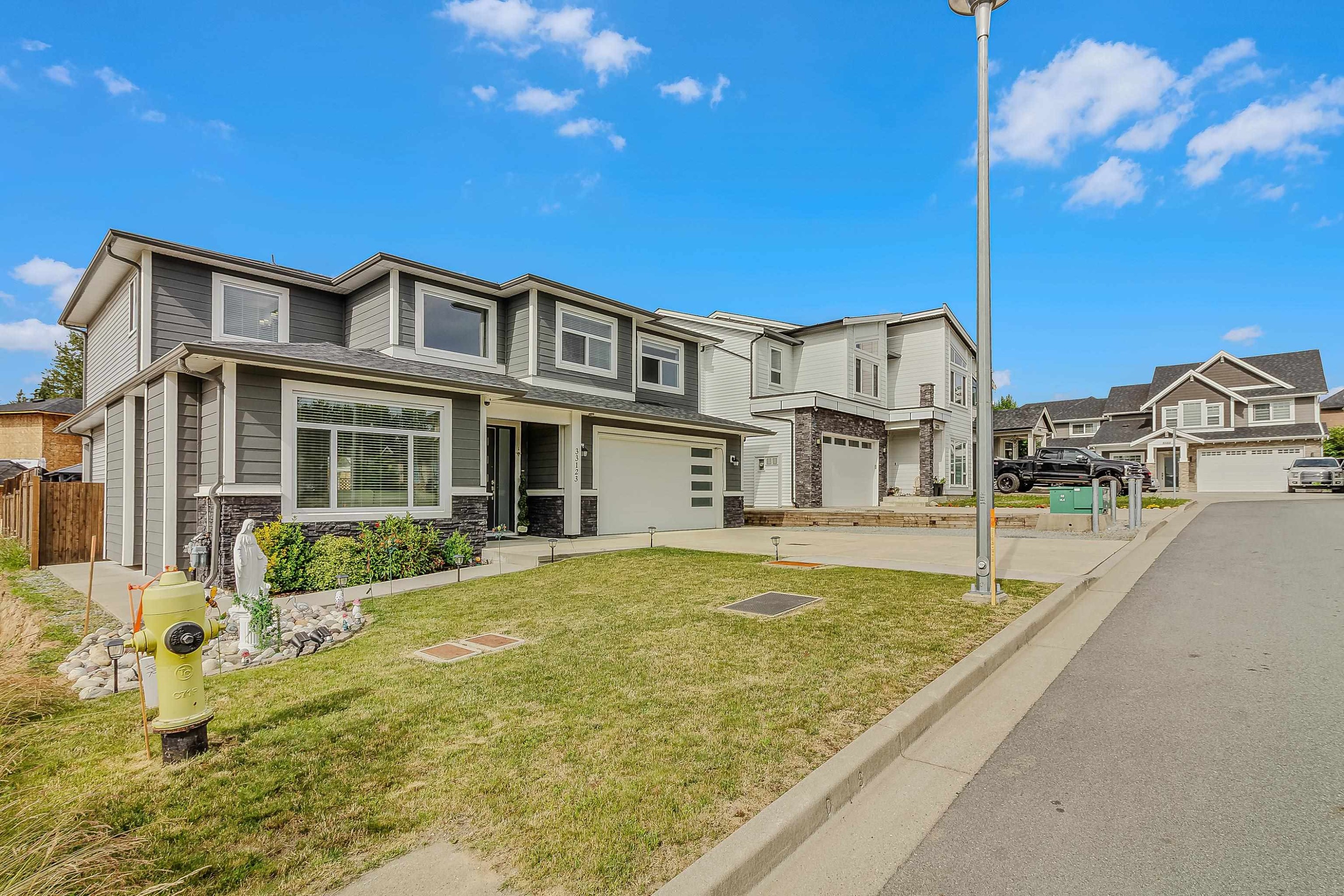 









33123


Benedict

Boulevard,
Mission,




BC
V2V 0H1

