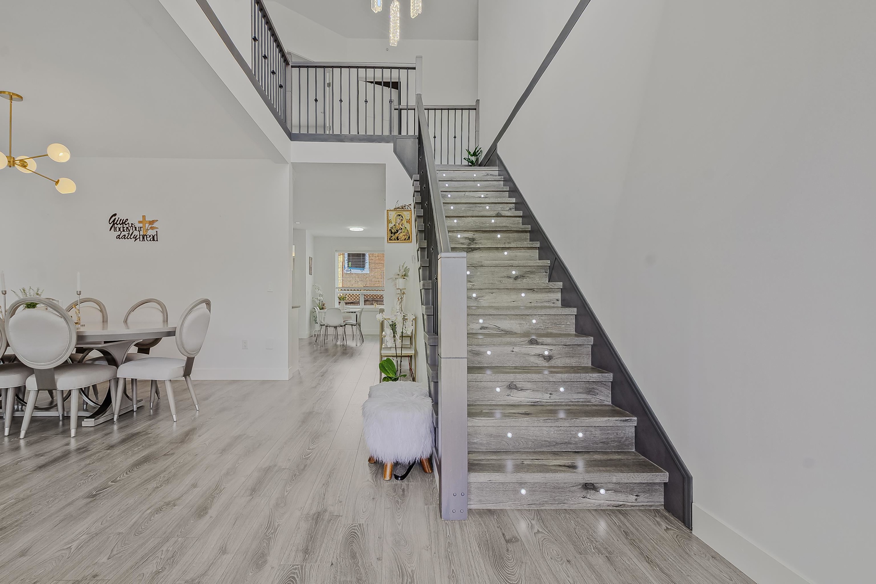 









33123


Benedict

Boulevard,
Mission,




BC
V2V 0H1


