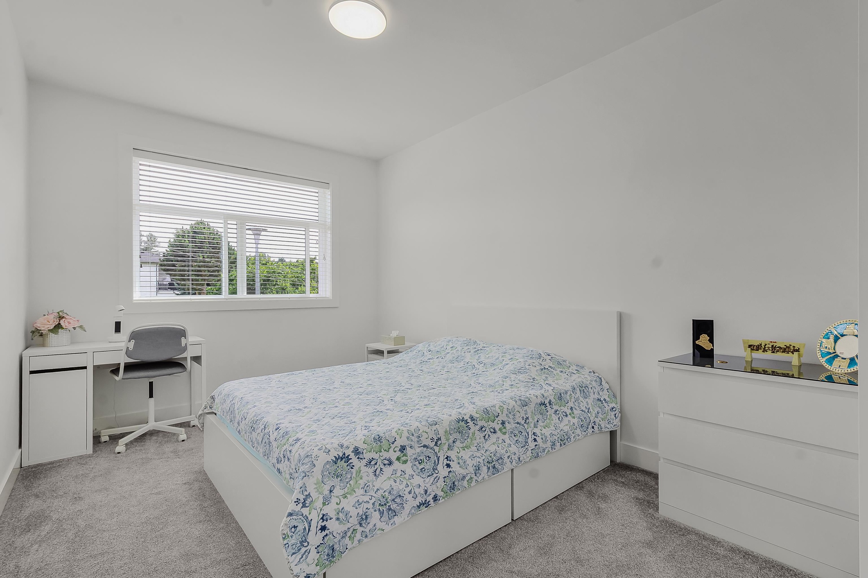 









33123


Benedict

Boulevard,
Mission,




BC
V2V 0H1

