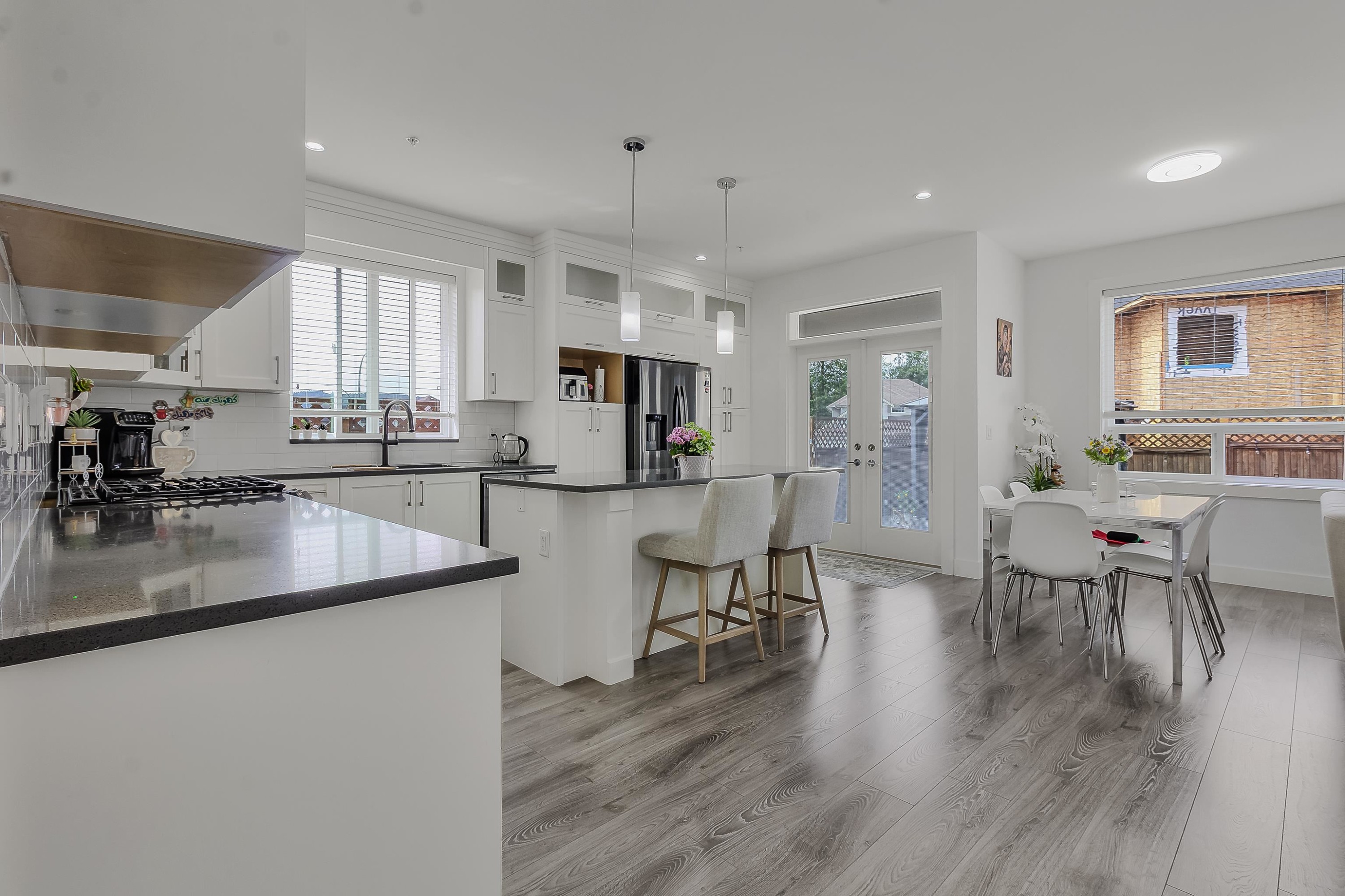 









33123


Benedict

Boulevard,
Mission,




BC
V2V 0H1

