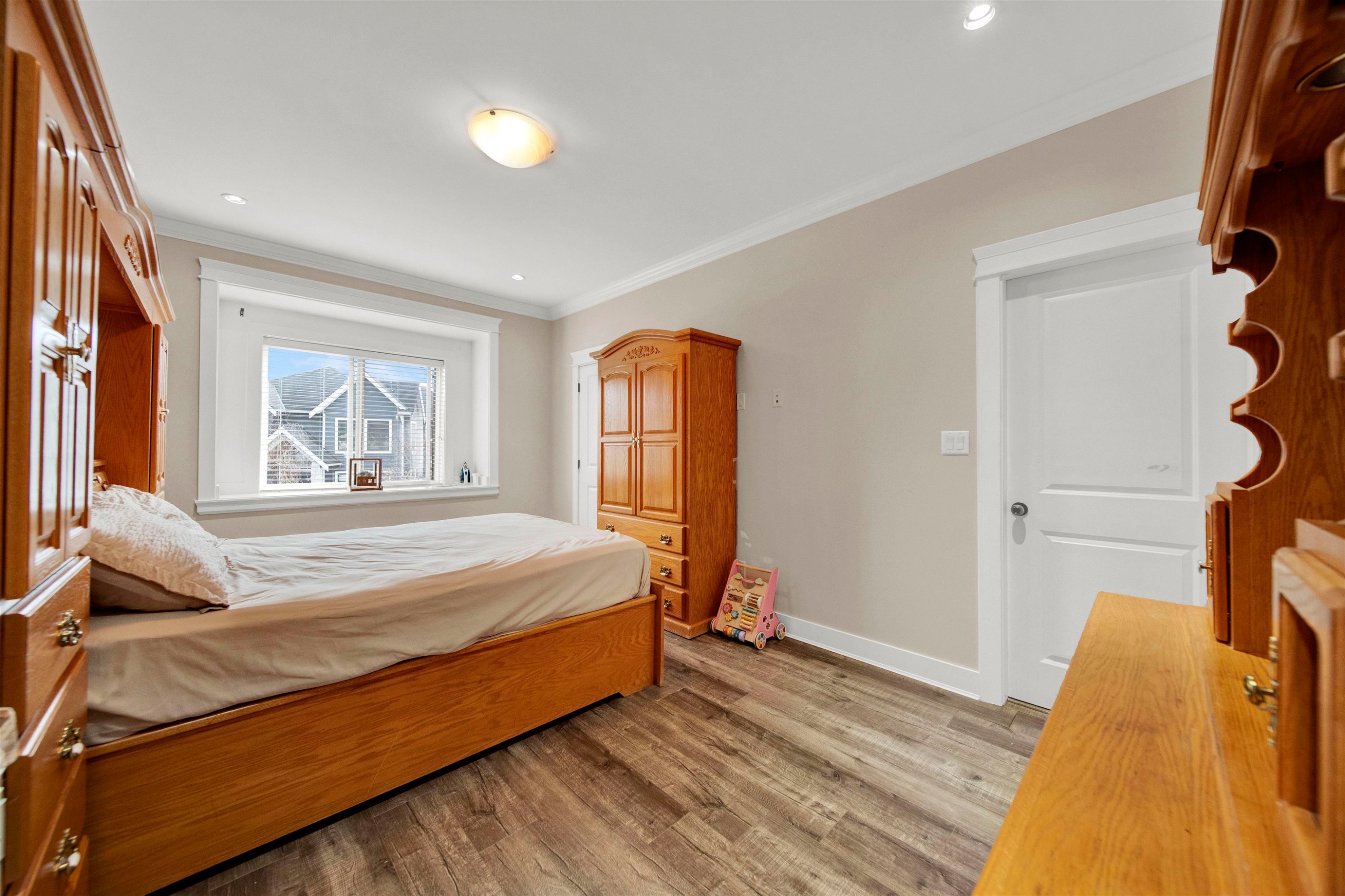 









3176


Engineer

Crescent,
Abbotsford,




BC
V4X 0A7

