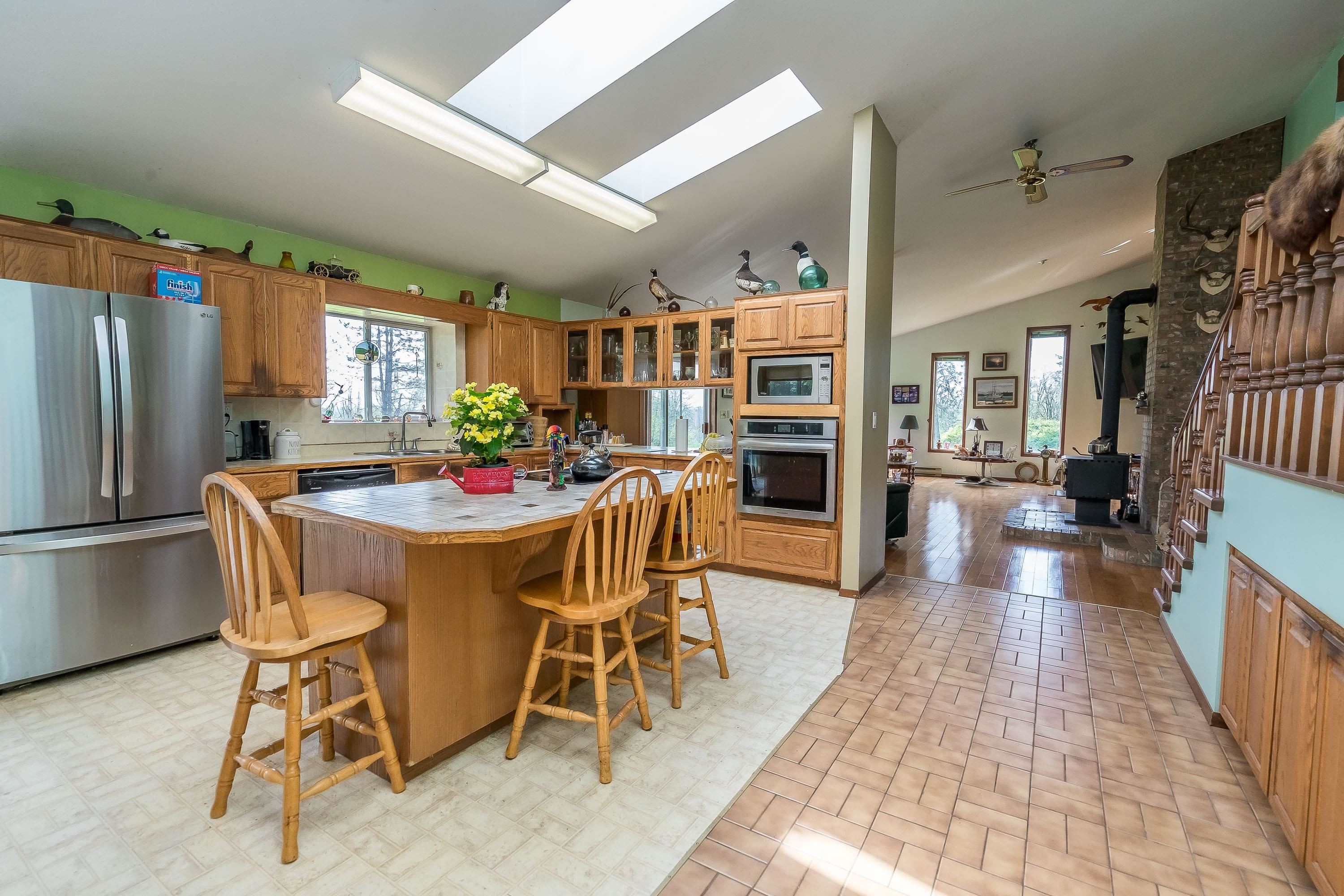 









24548


21b

Avenue,
Langley,




BC
V2Z 1J3

