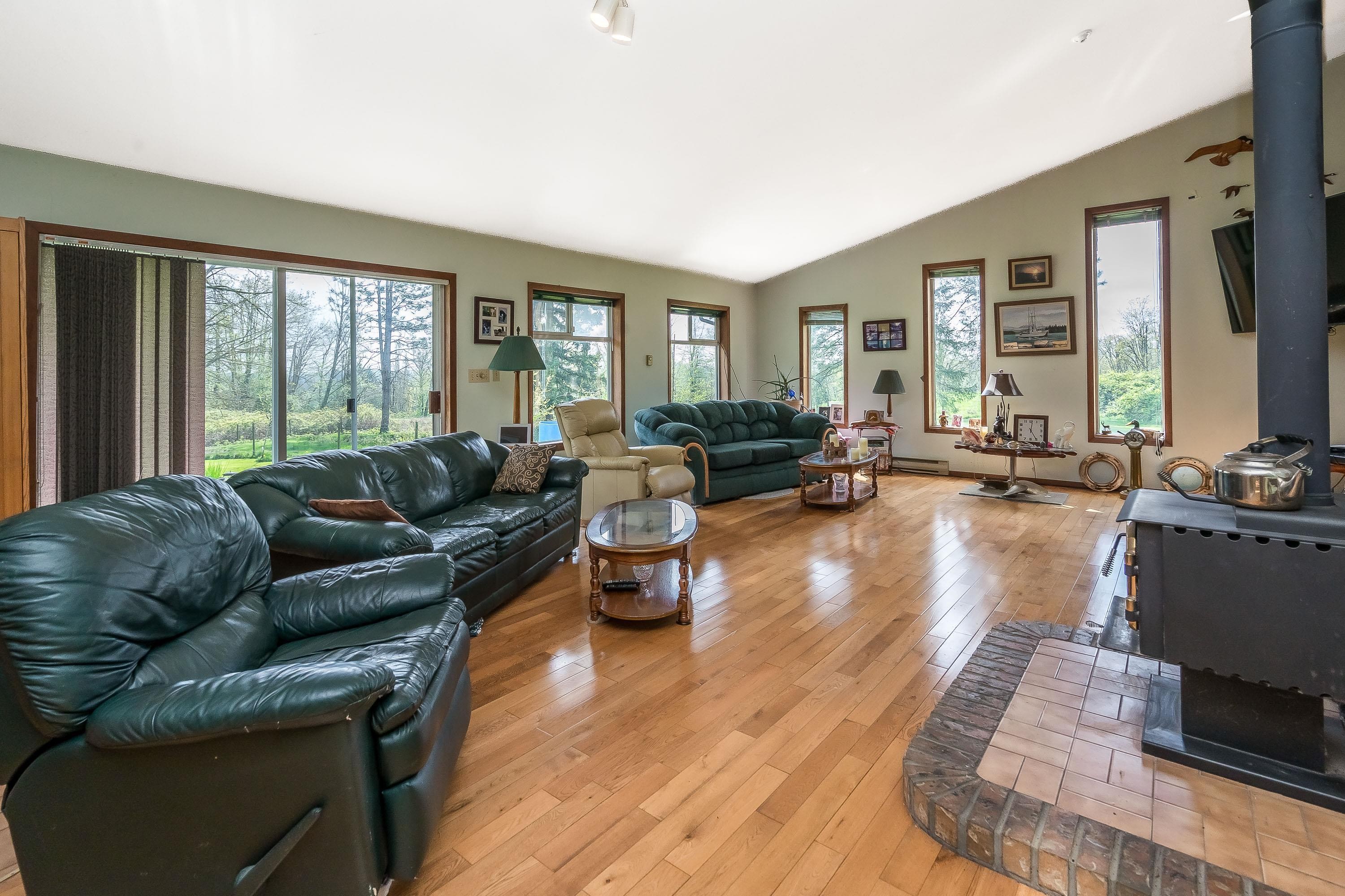 









24548


21b

Avenue,
Langley,




BC
V2Z 1J3

