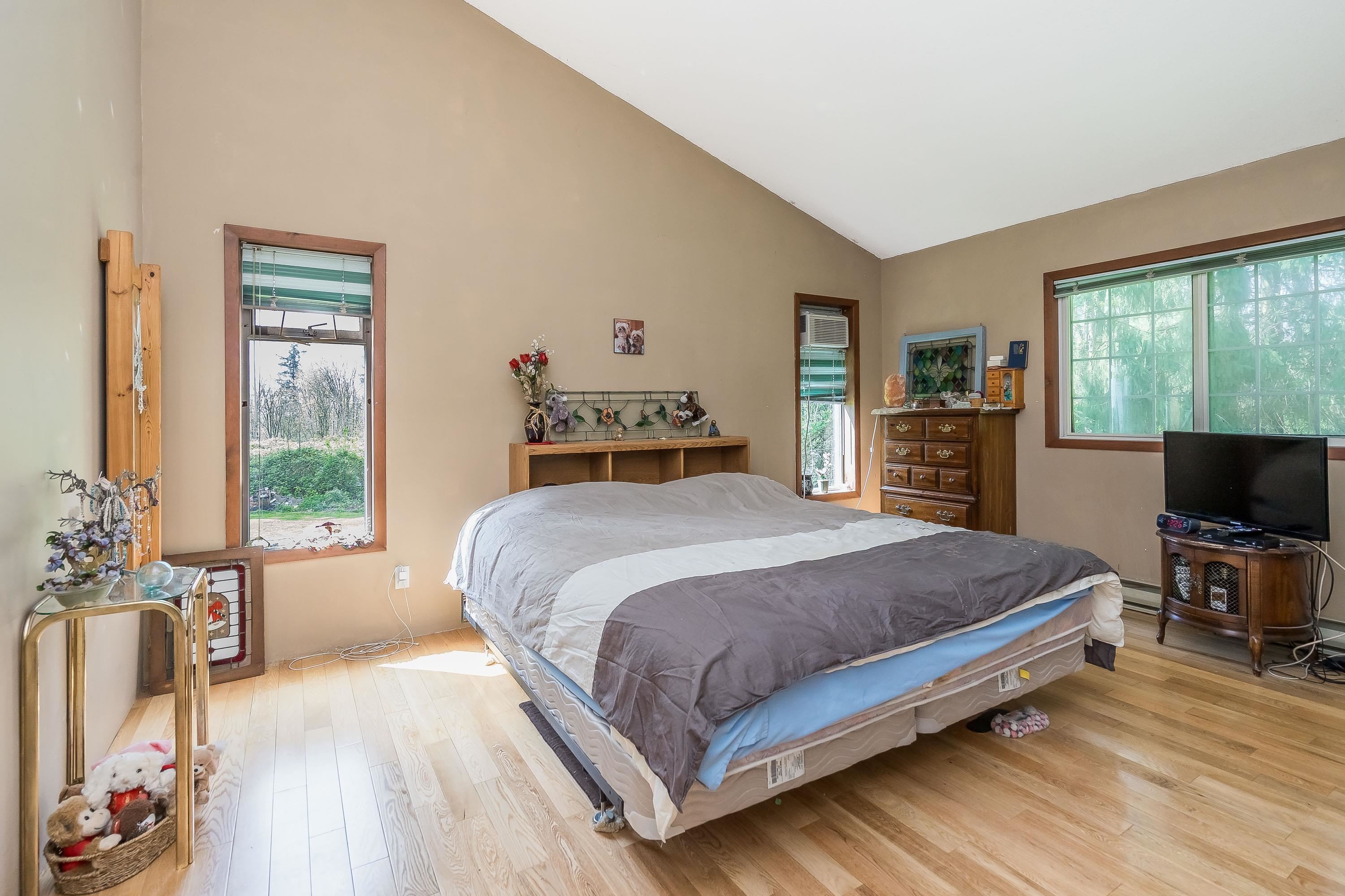 









24548


21b

Avenue,
Langley,




BC
V2Z 1J3

