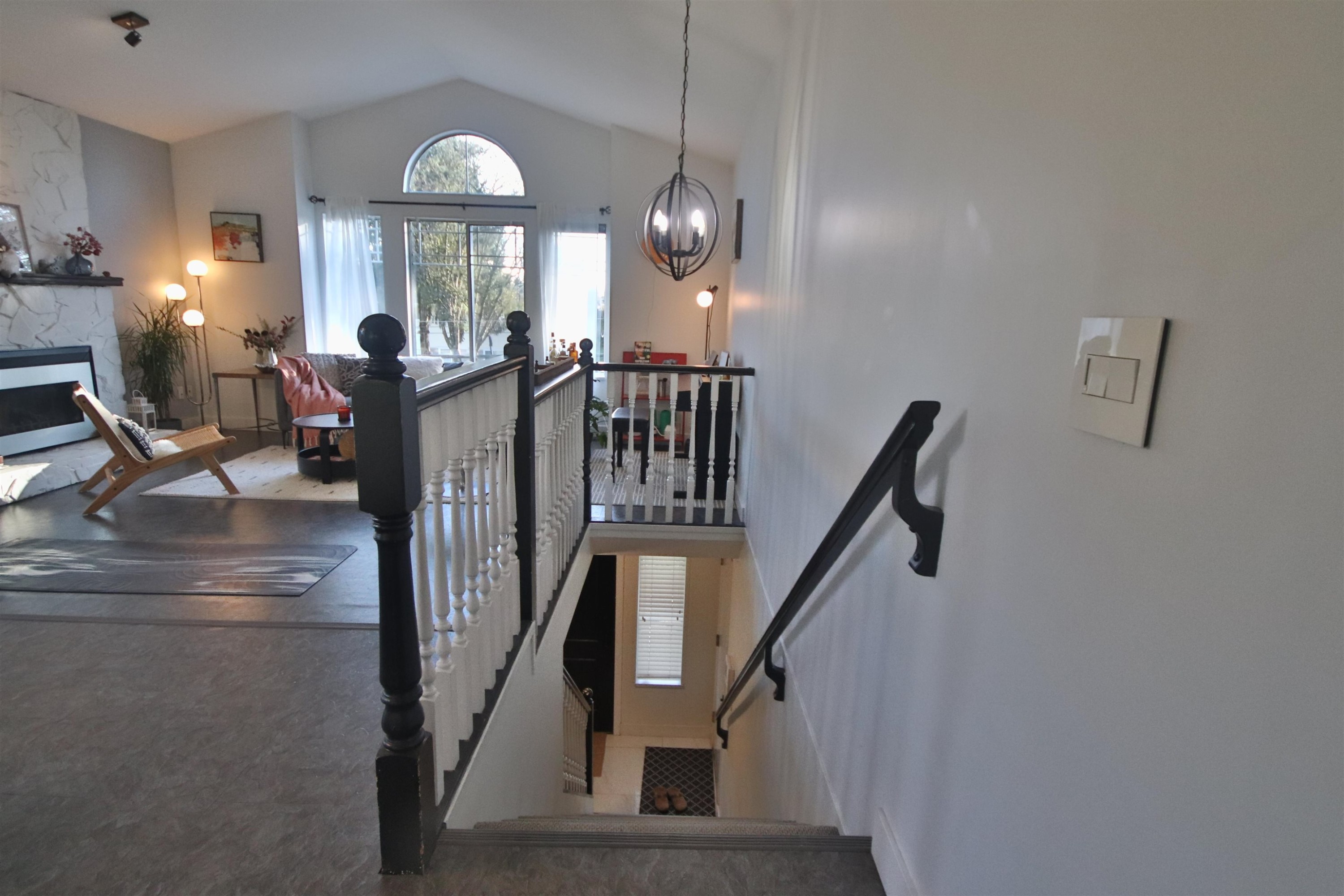









15971


101a

Avenue,
Surrey,




BC
V4N 2N6

