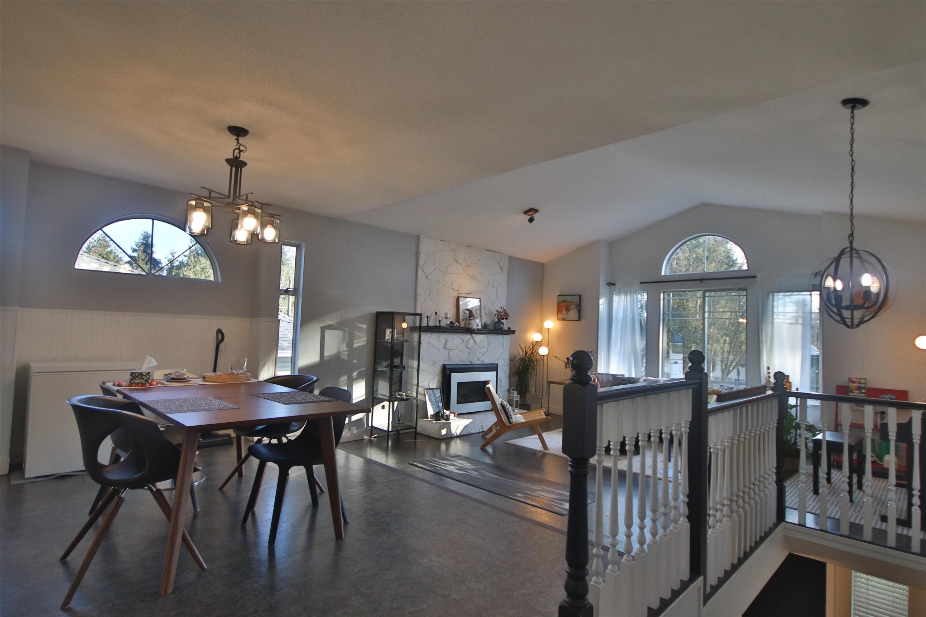 









15971


101a

Avenue,
Surrey,




BC
V4N 2N6


