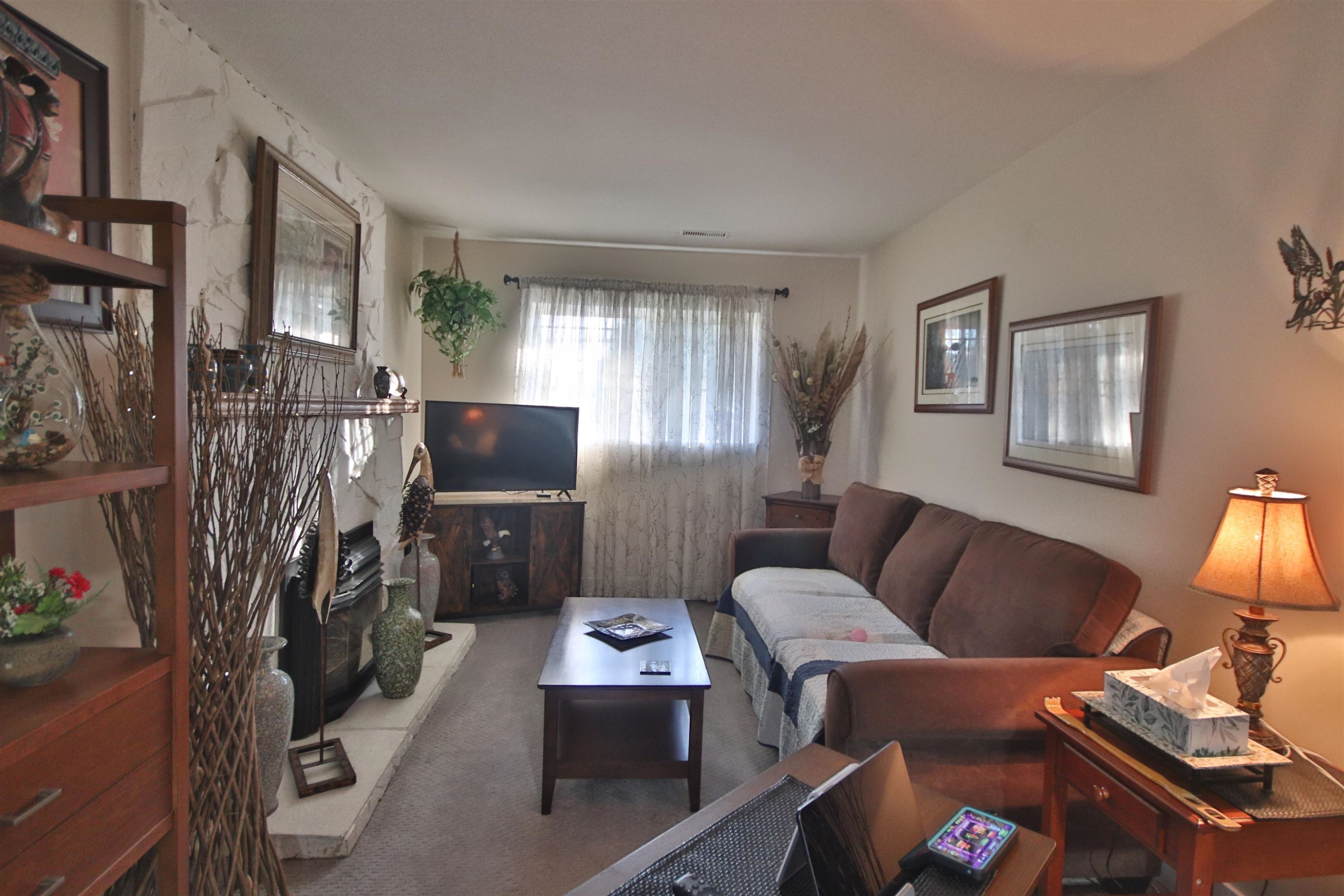 









15971


101a

Avenue,
Surrey,




BC
V4N 2N6

