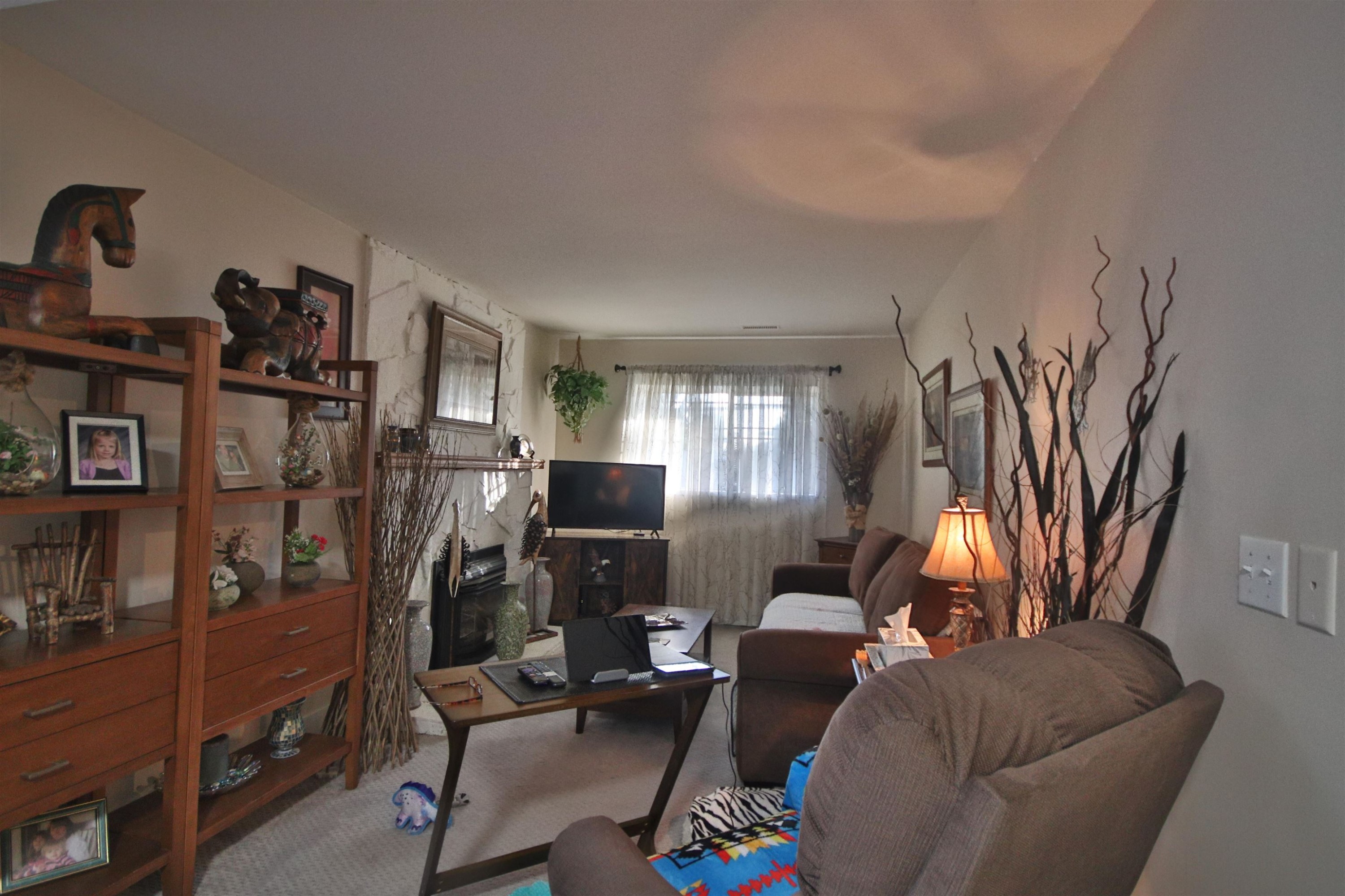 









15971


101a

Avenue,
Surrey,




BC
V4N 2N6

