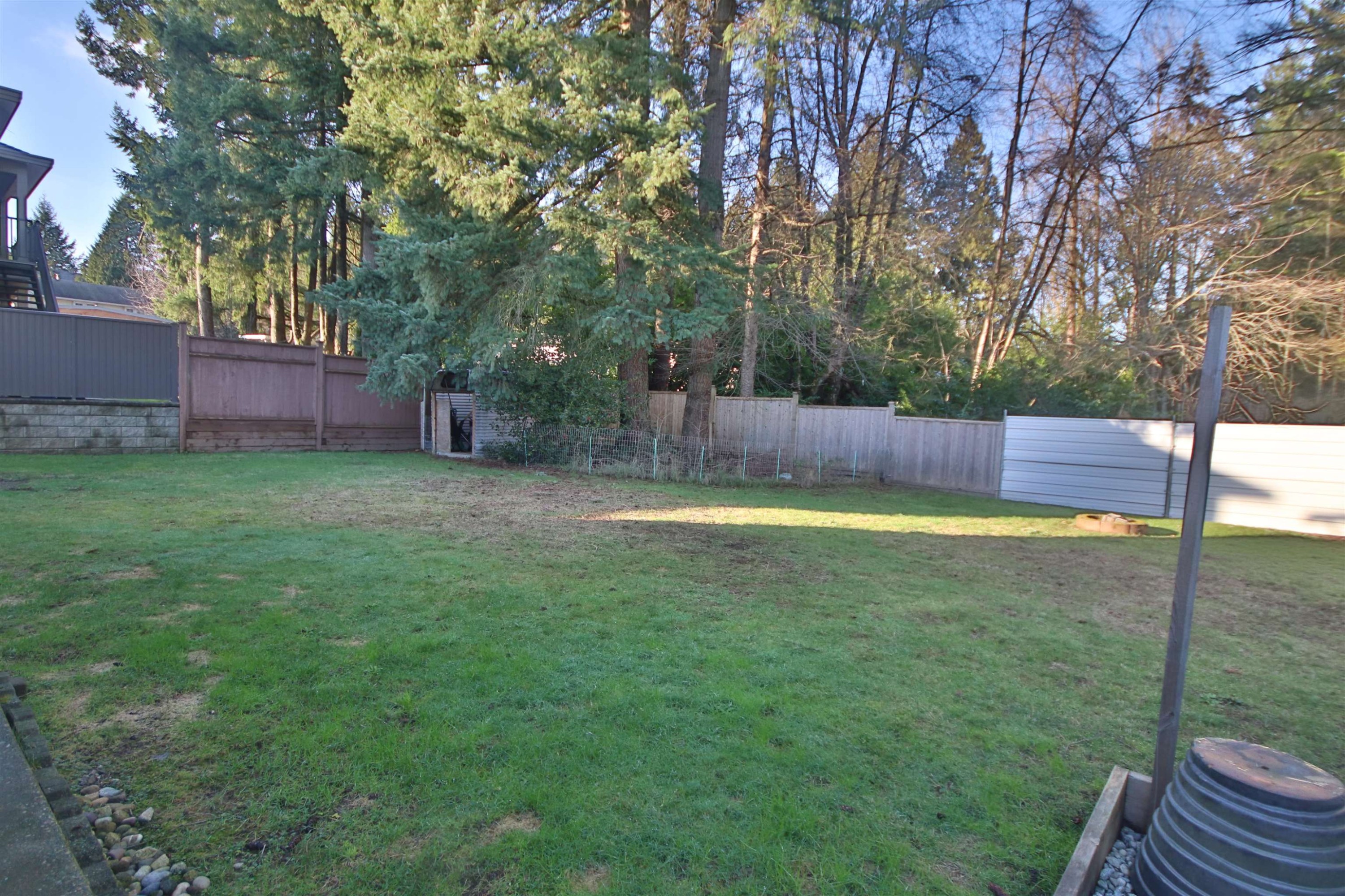 









15971


101a

Avenue,
Surrey,




BC
V4N 2N6

