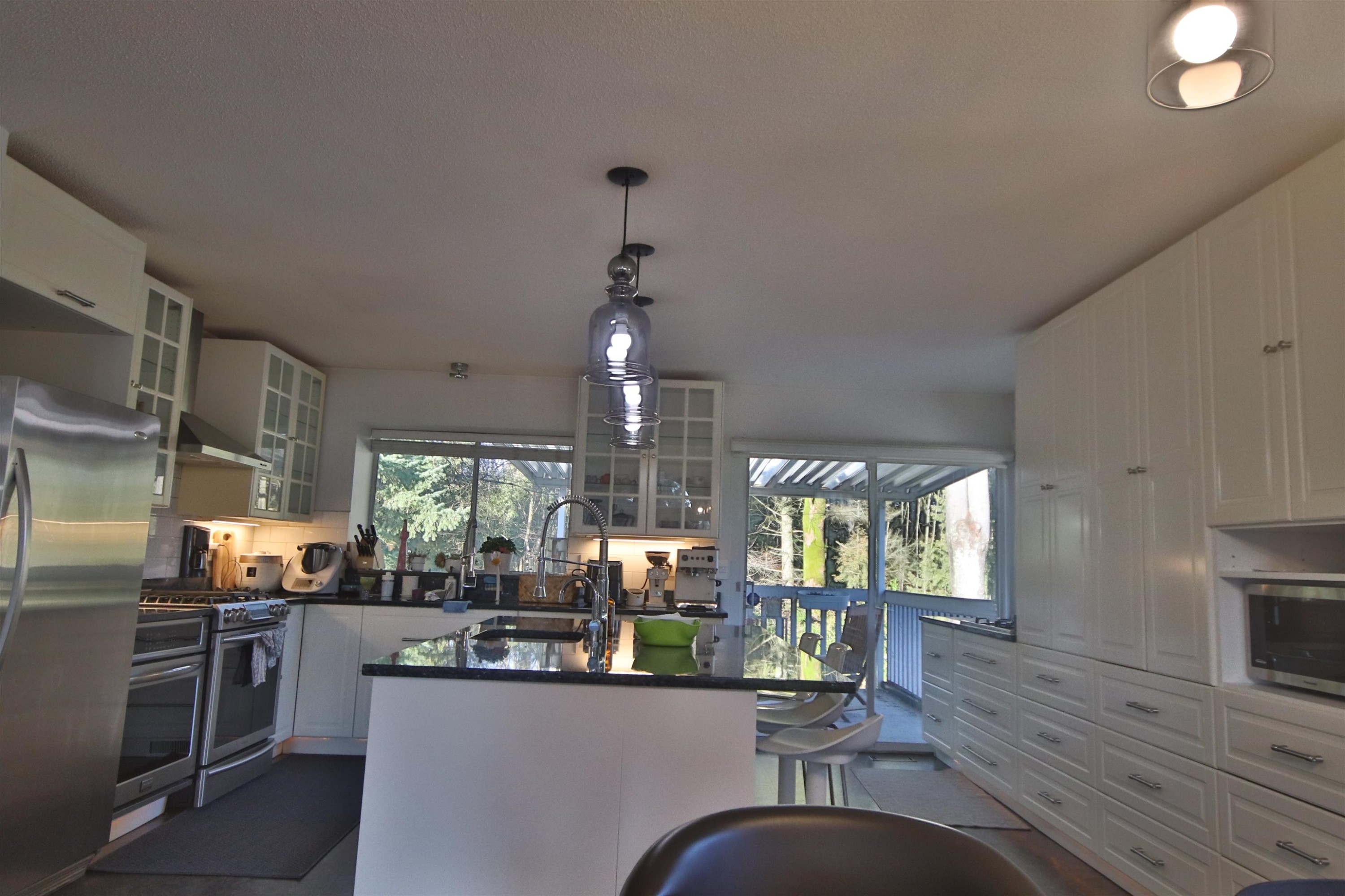 









15971


101a

Avenue,
Surrey,




BC
V4N 2N6

