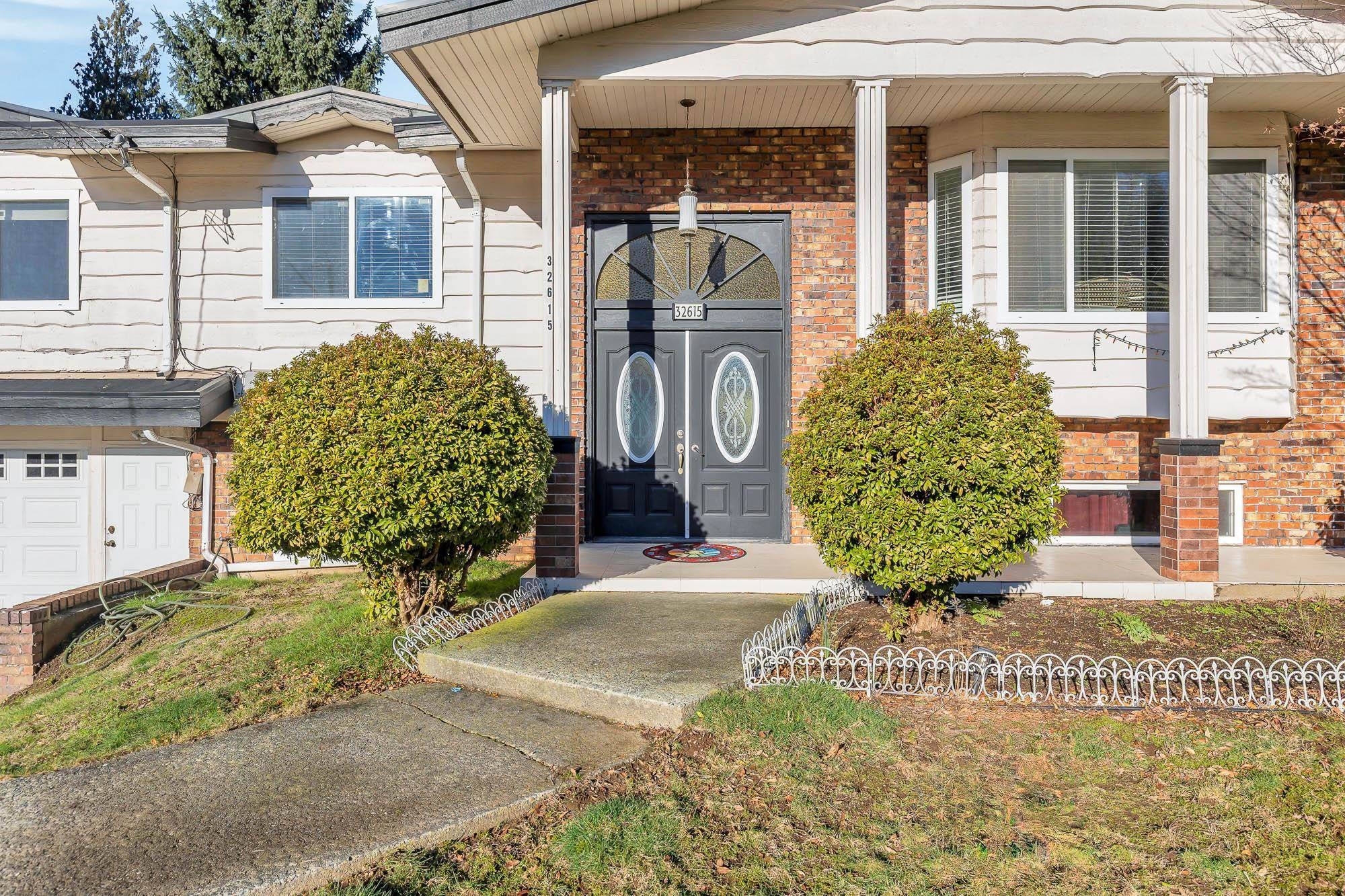 









32615


Bevan

Avenue,
Abbotsford,




BC
V2T 1G5

