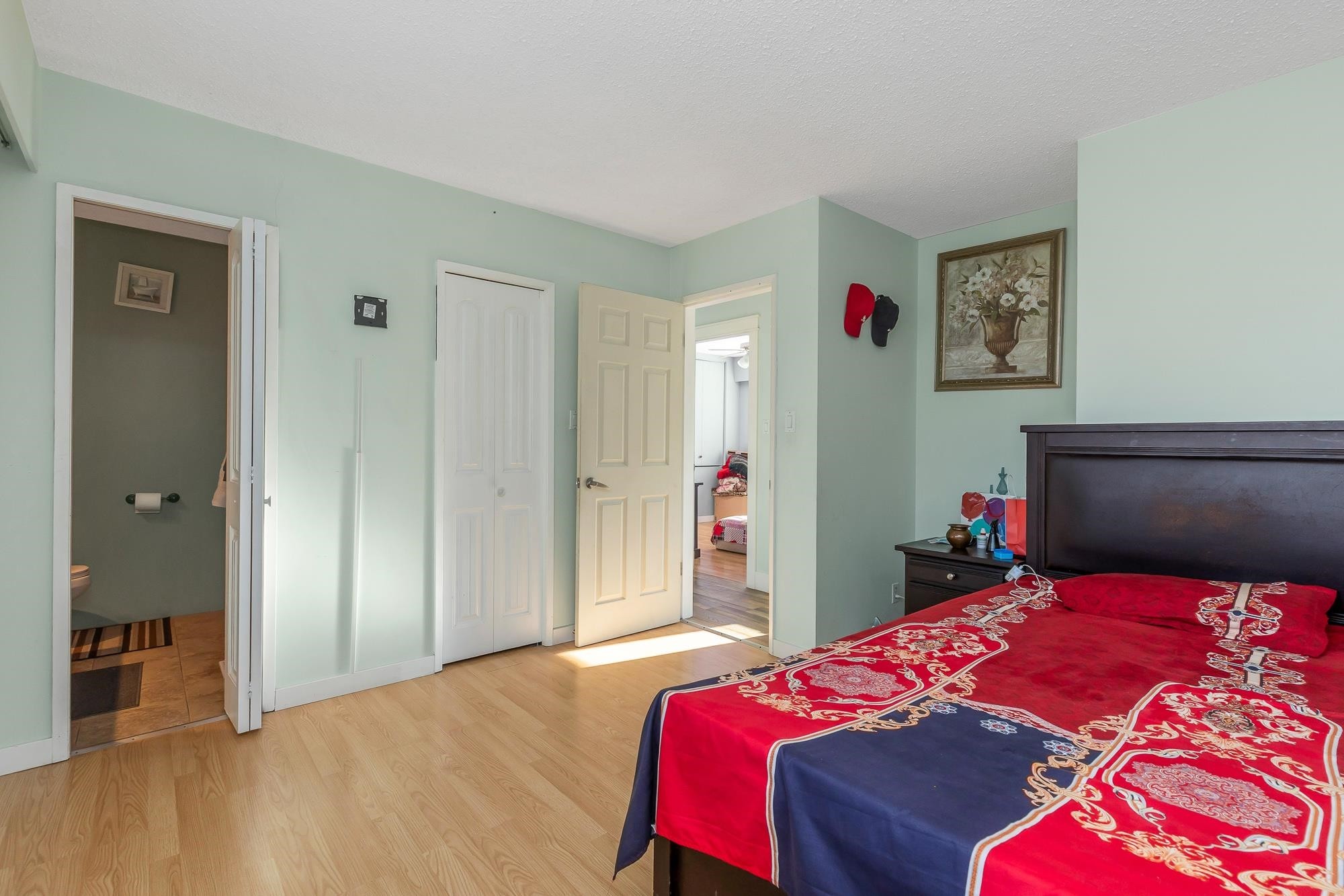 









32615


Bevan

Avenue,
Abbotsford,




BC
V2T 1G5

