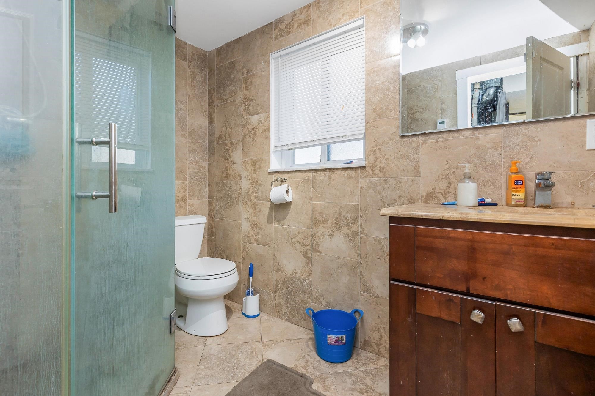 









32615


Bevan

Avenue,
Abbotsford,




BC
V2T 1G5

