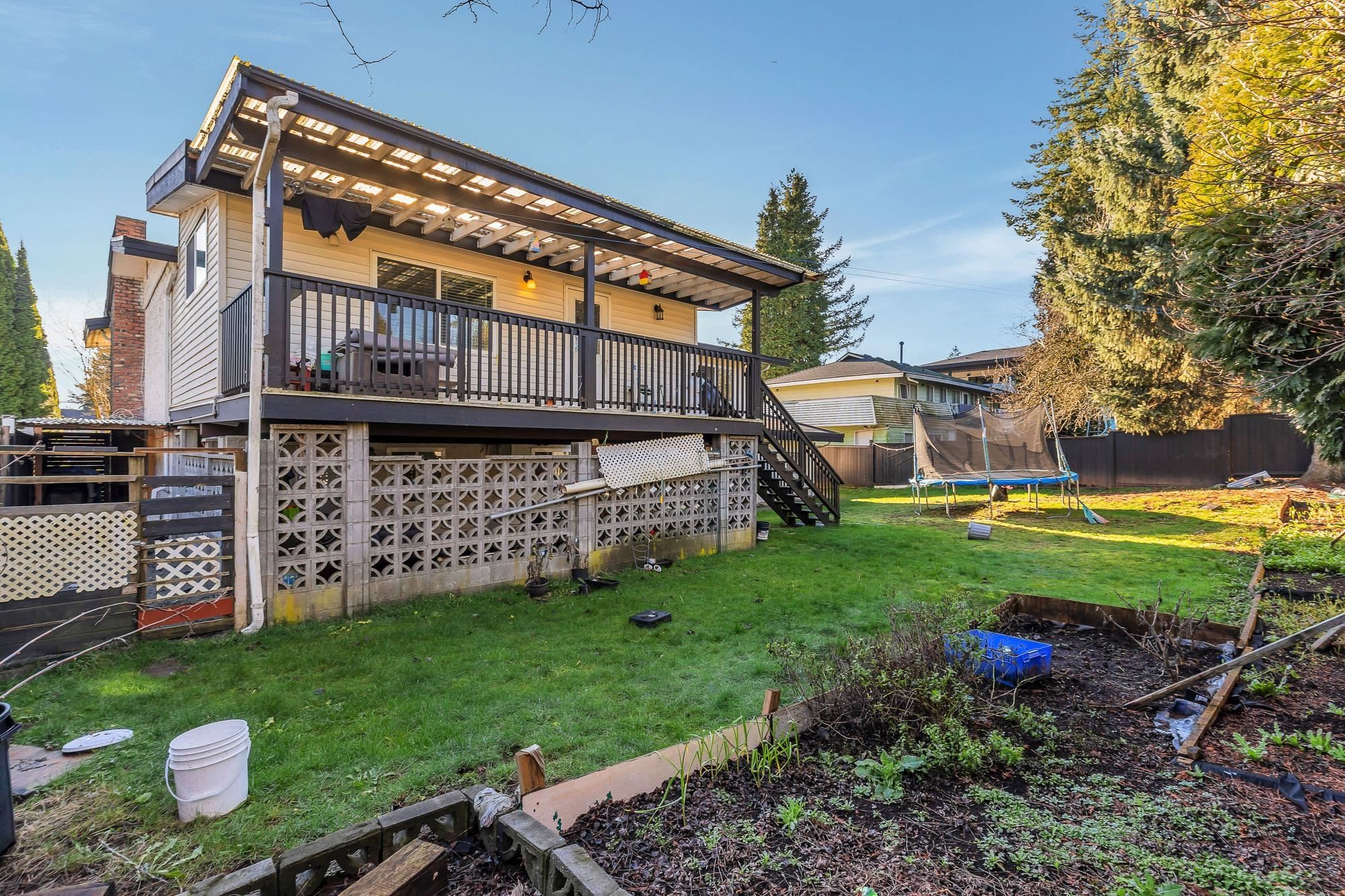









32615


Bevan

Avenue,
Abbotsford,




BC
V2T 1G5

