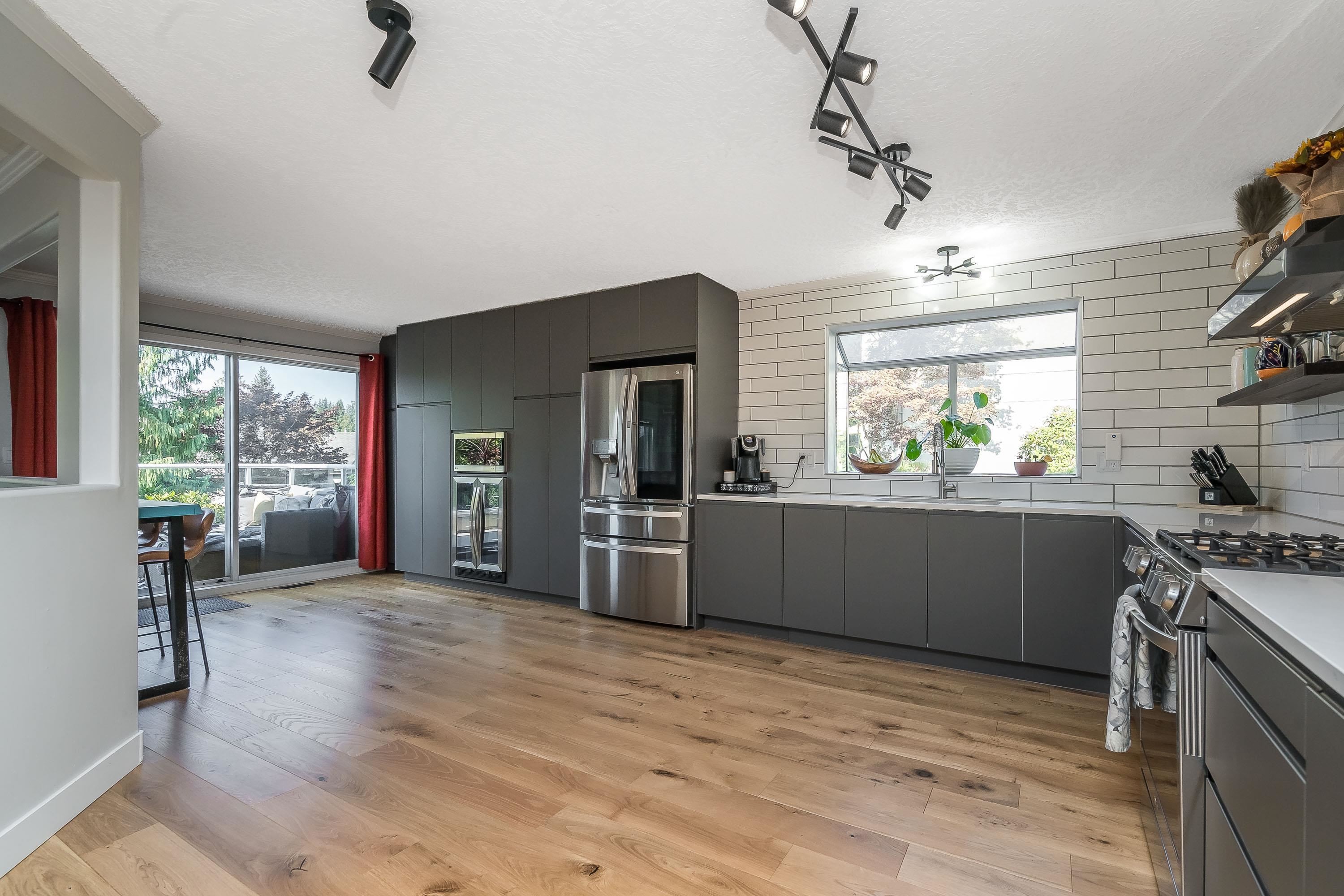 









4001


Old Clayburn

Road, 79,
Abbotsford,




BC
V3G 1C5

