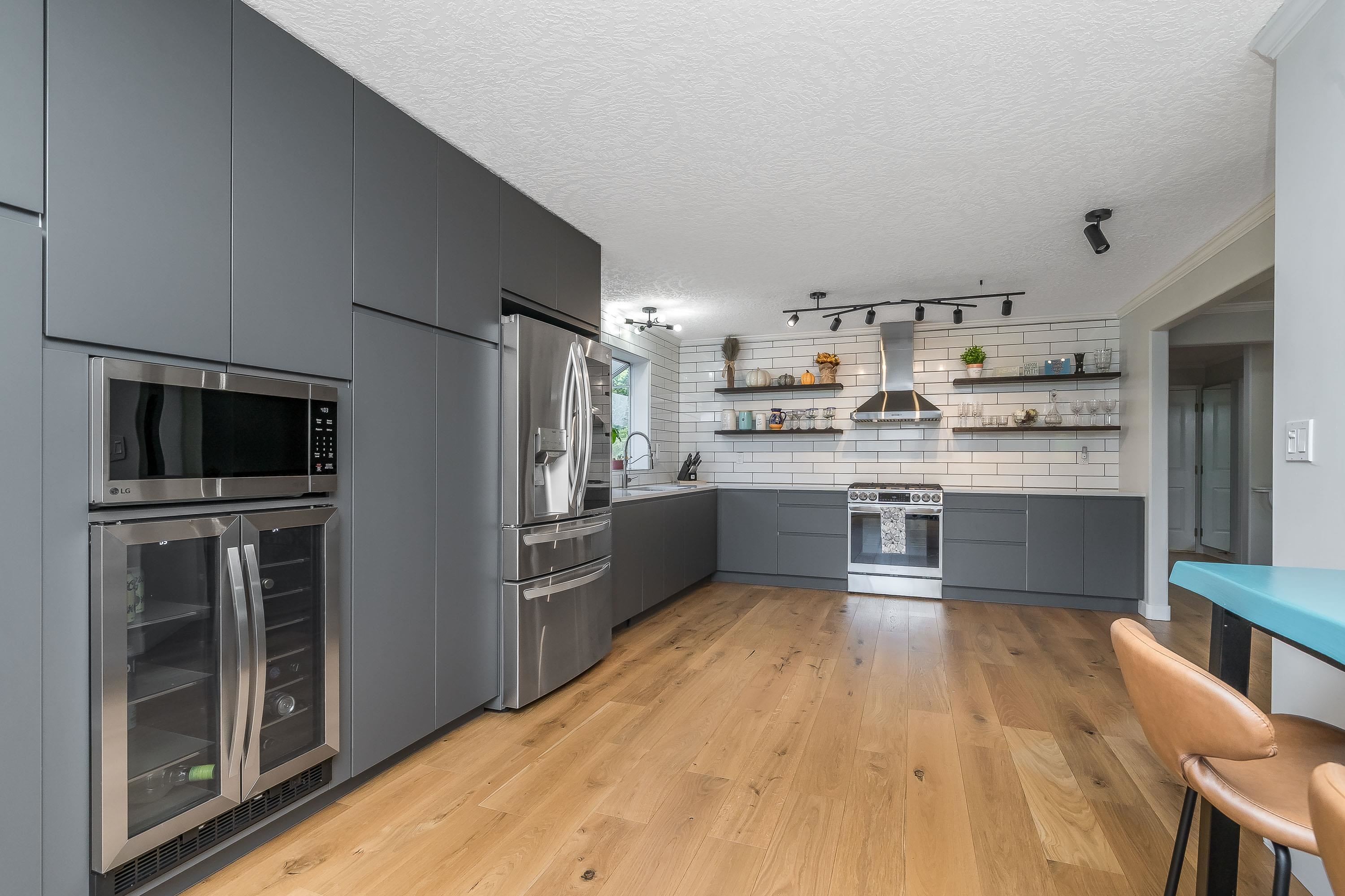 









4001


Old Clayburn

Road, 79,
Abbotsford,




BC
V3G 1C5

