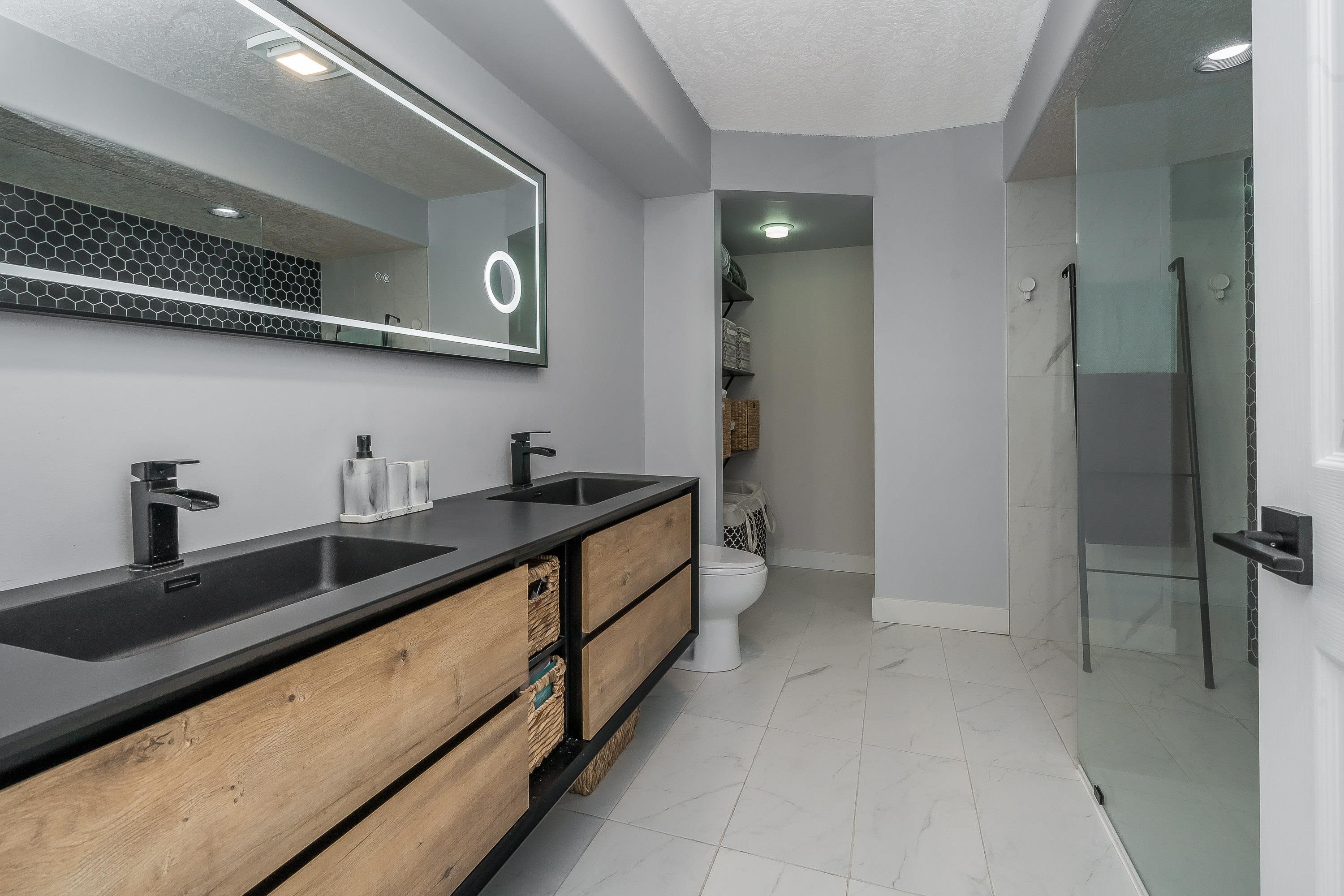 









4001


Old Clayburn

Road, 79,
Abbotsford,




BC
V3G 1C5

